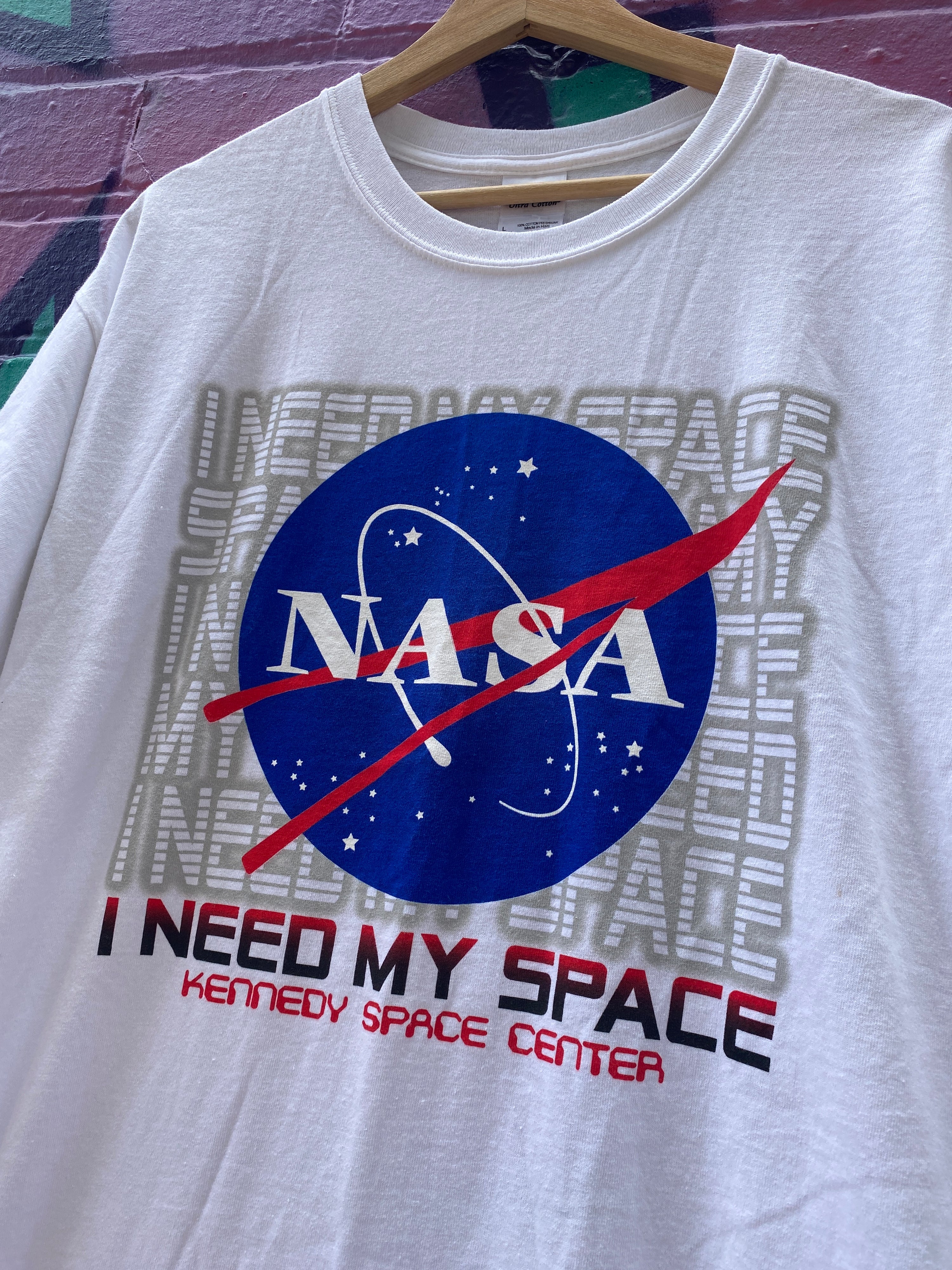 L - NASA I Need My Space Kennedy