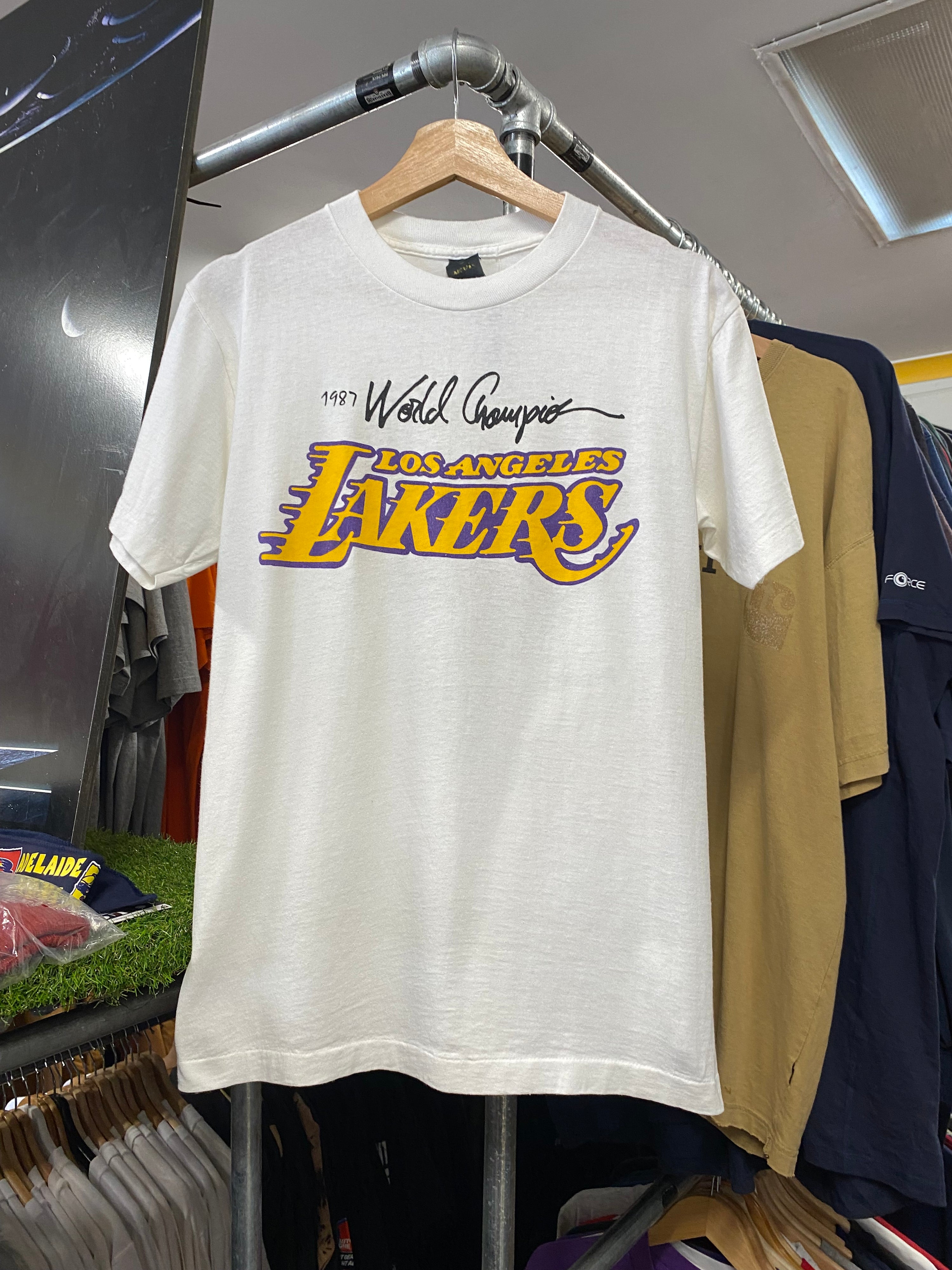 M - 1987 LA Lakers World Champions Show Time DS White Tee