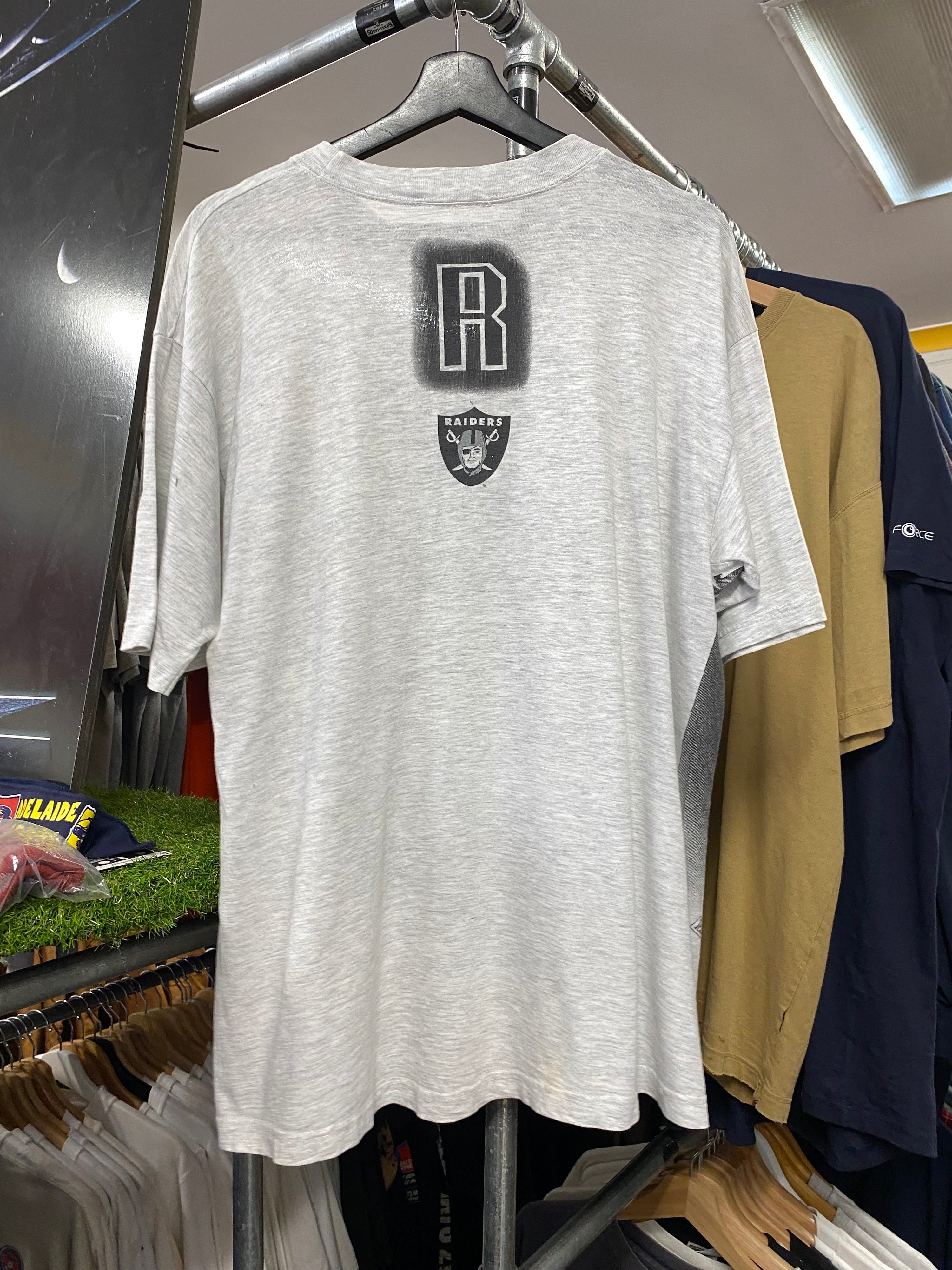 L - 1993 Raiders Magic Johnson T Big Print