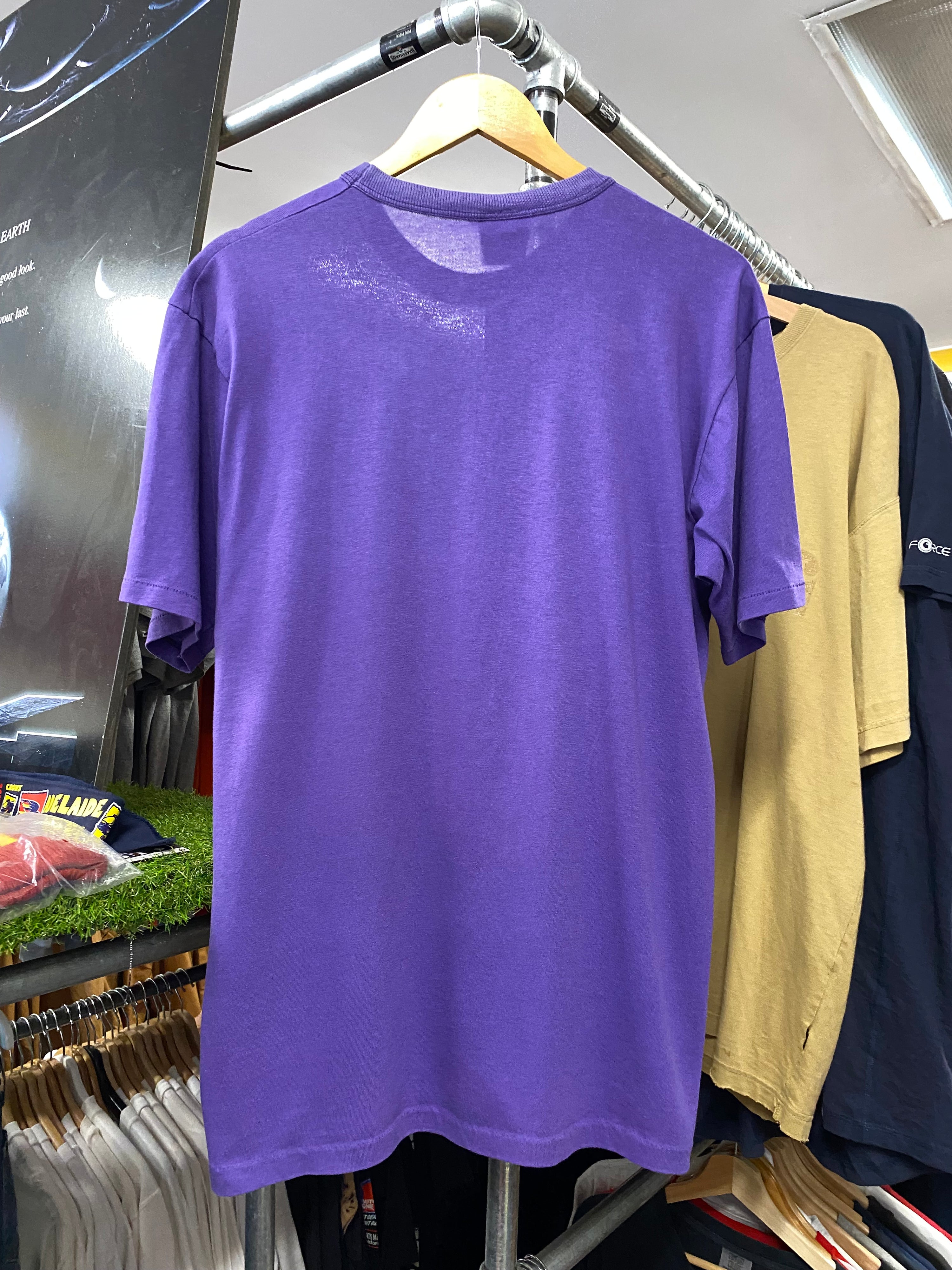 L - 1992 Los Angeles Lakers Team Rated Stich Graphic Purple Tee