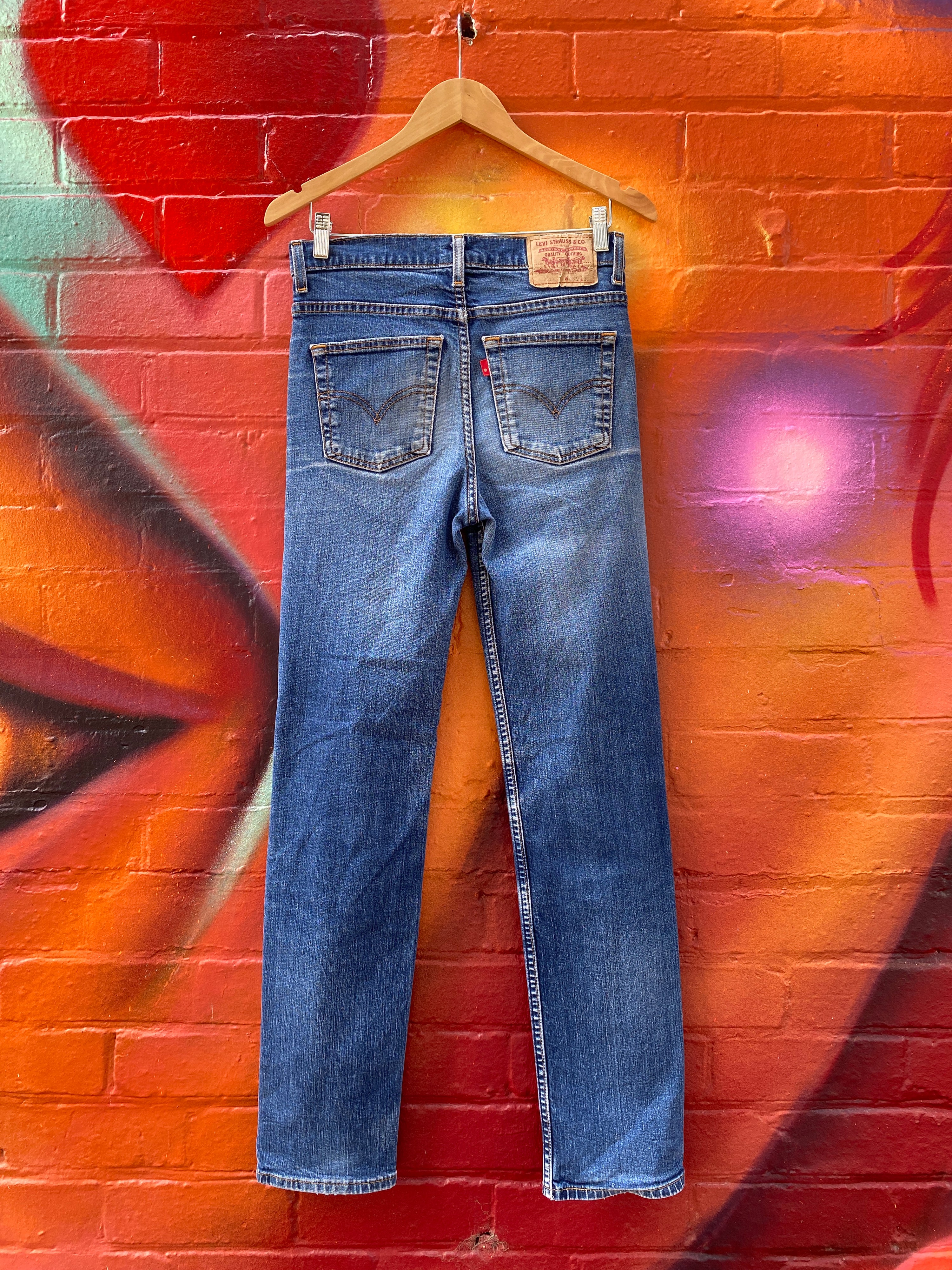 30 - Levi's Jeans 010