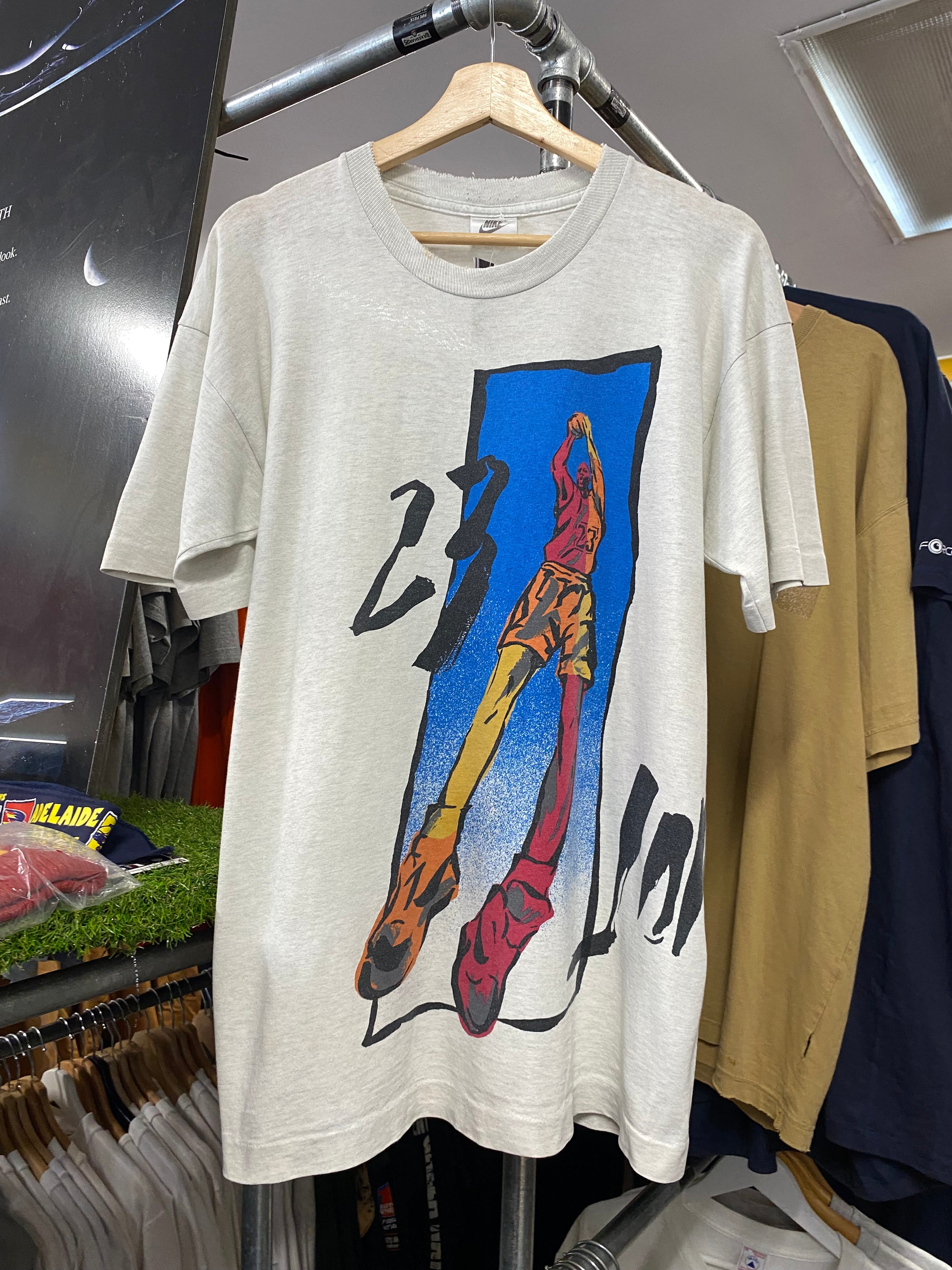L - 1990s Nike Jordan 23 Stretched Print Wraparound Grey Tee