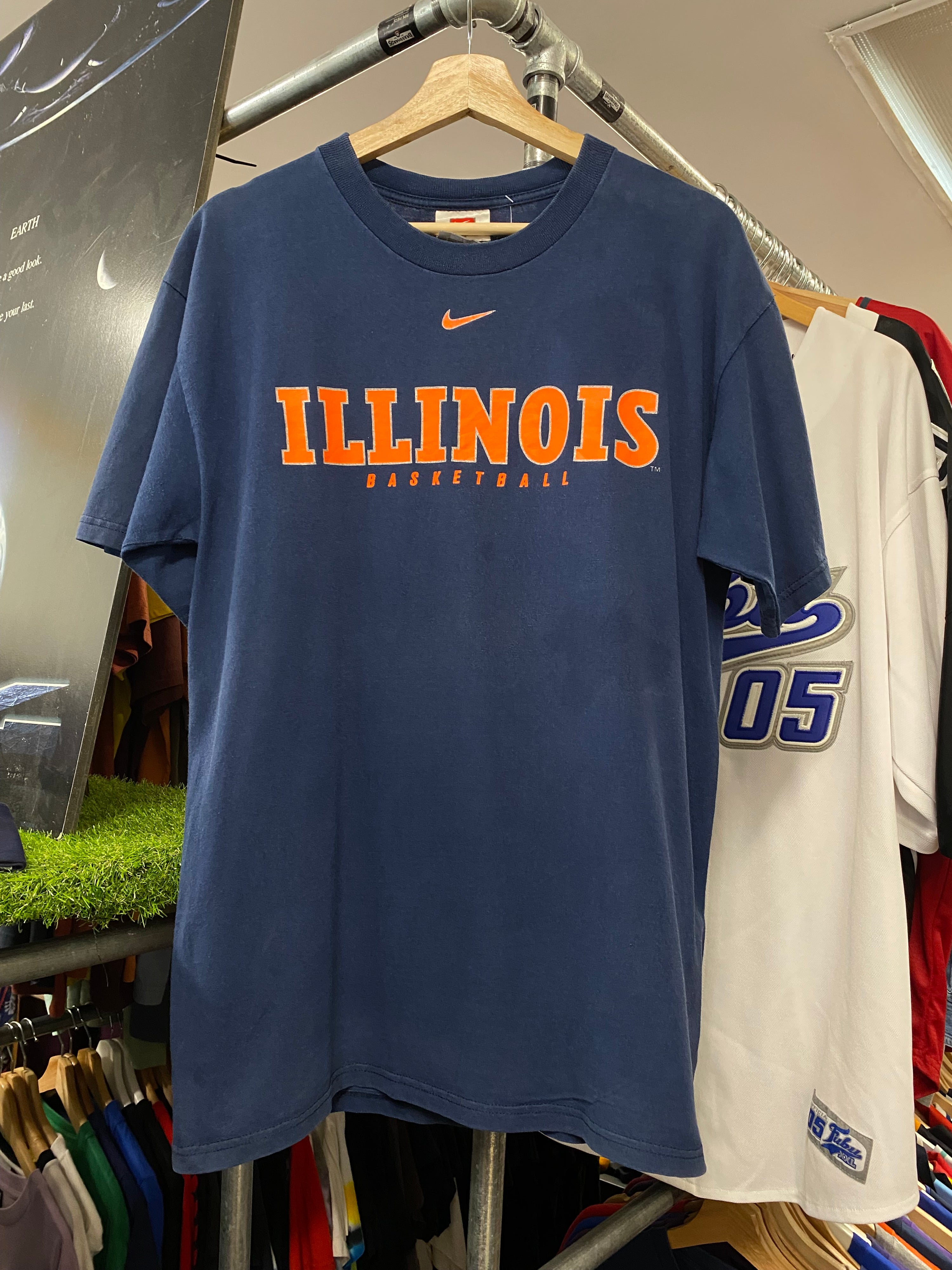 M - Nike Team x Illinois Basketball Dark Blue DS Tee