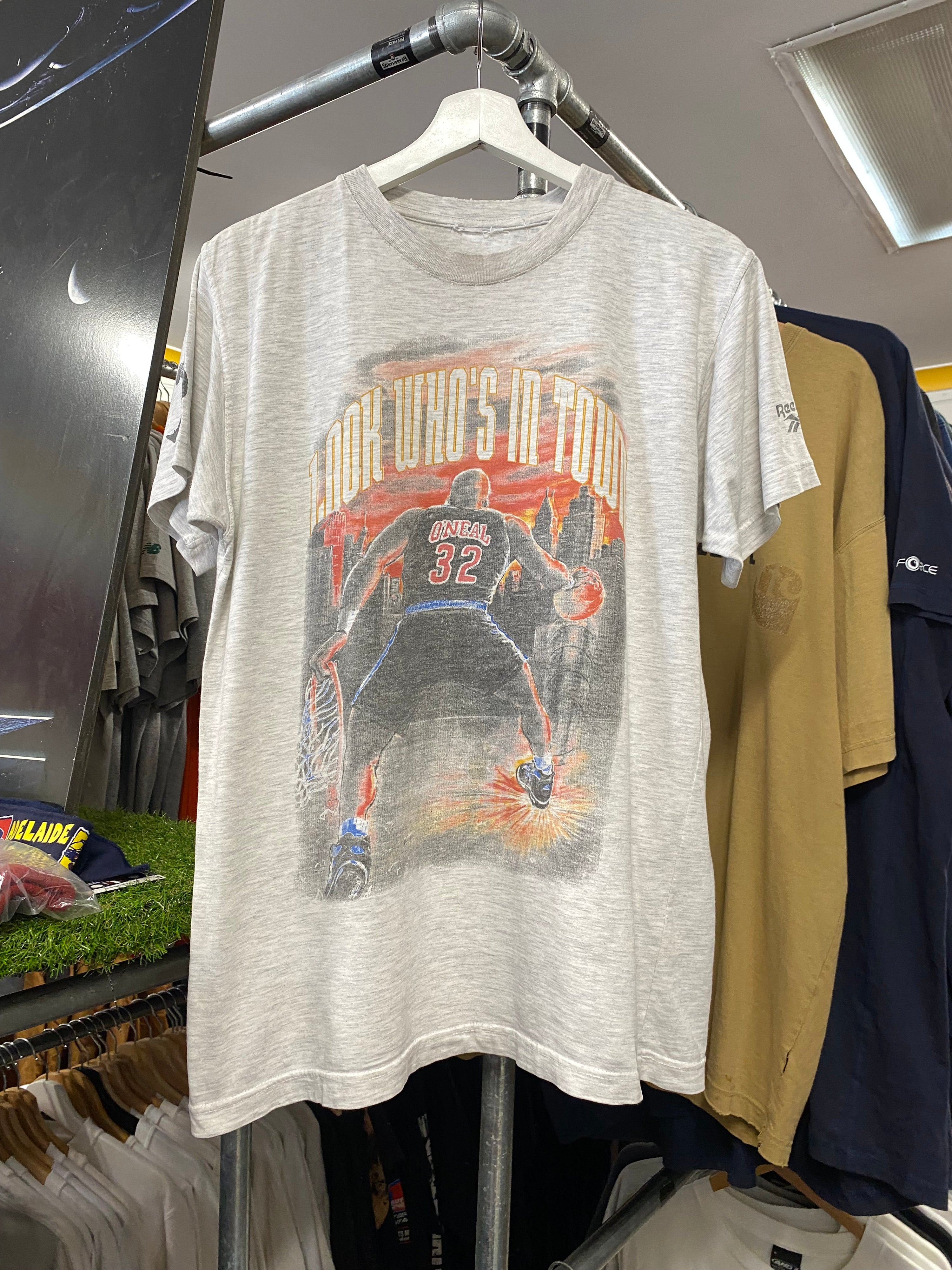 M - Look Who's In Town SHAQ x Reebok Grey Tee