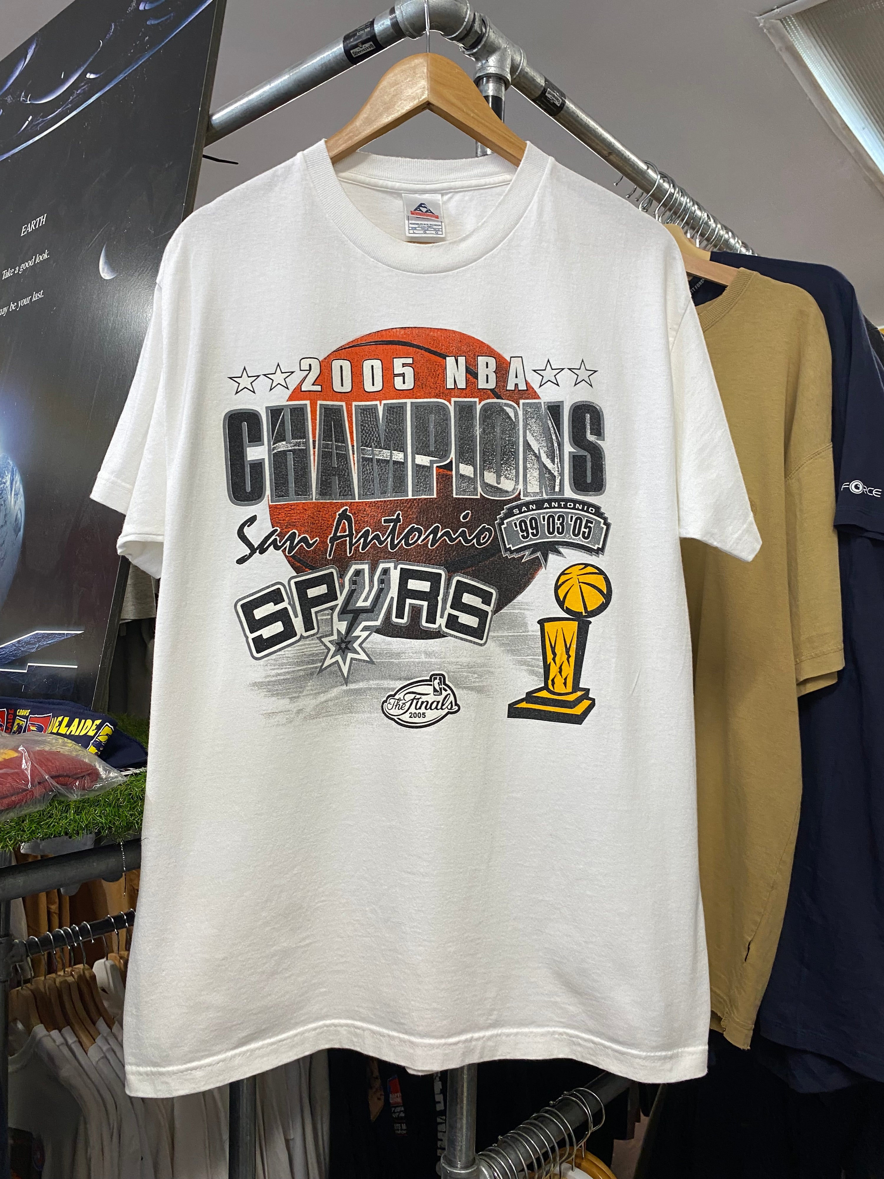 L - 2005 San Antonio Spurs NBA Champions White Tee