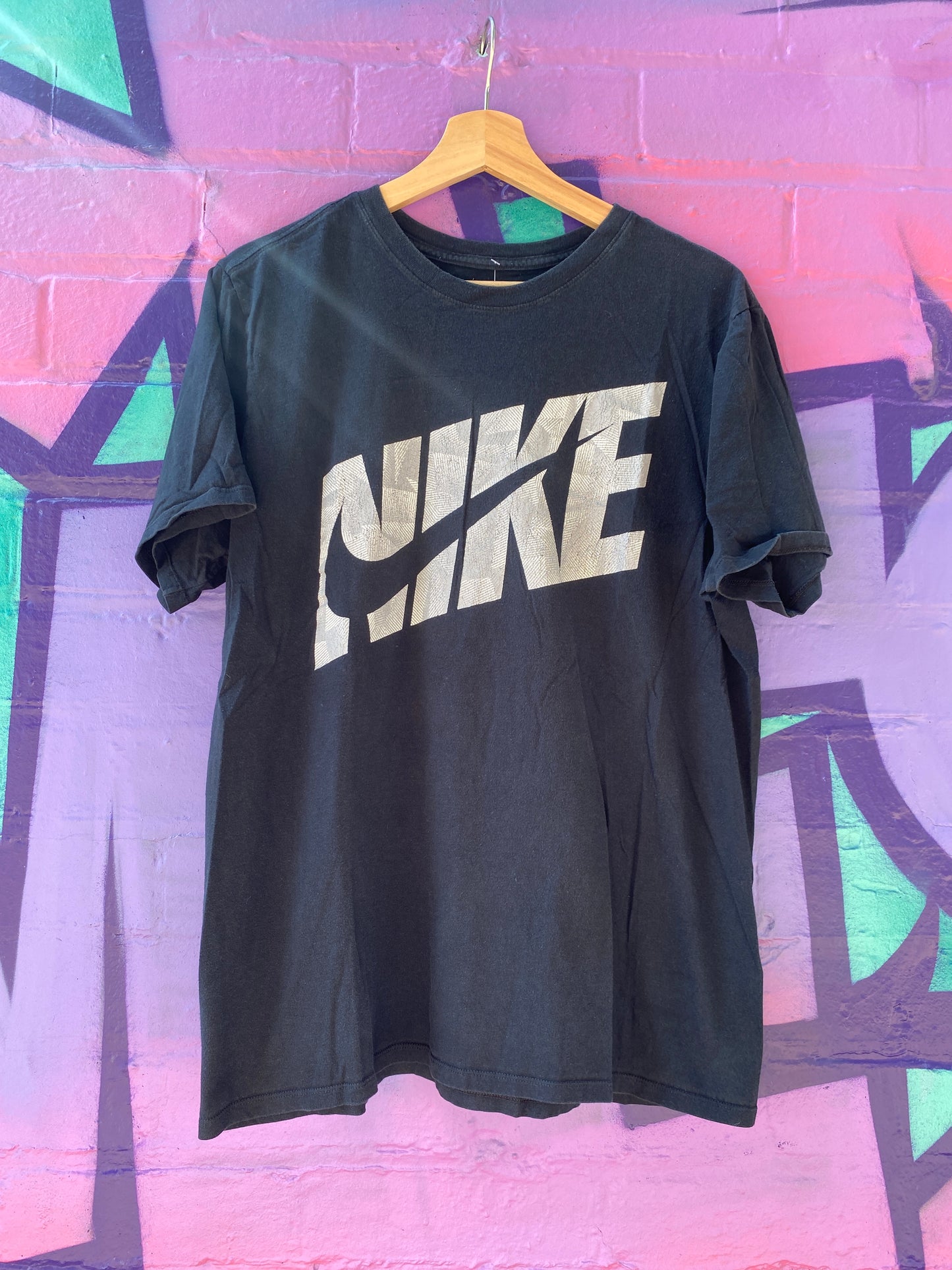 L - Nike Black Spellout Tick Through Front Tee