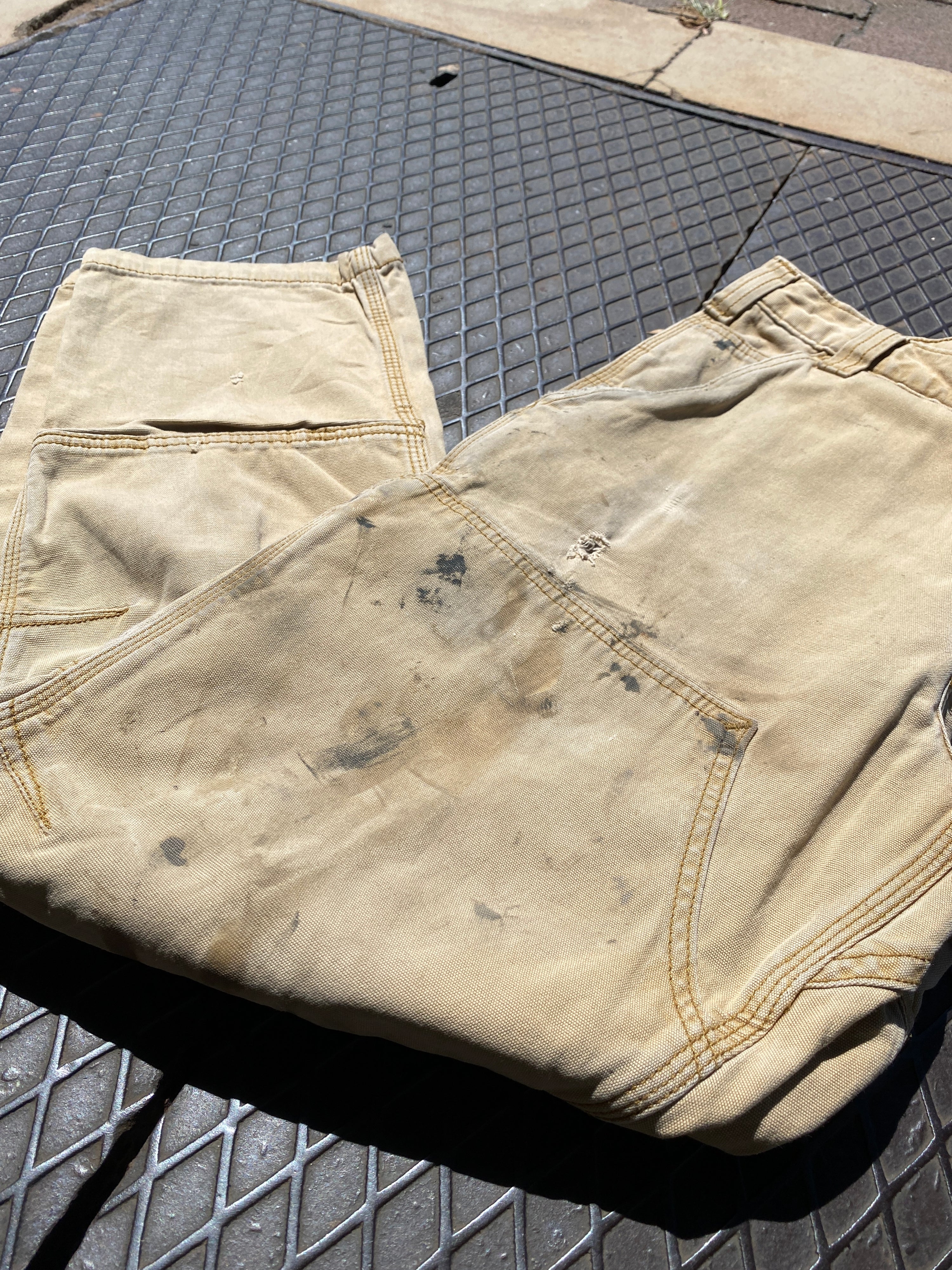 32x30 - Carhartt Double Knees Beige Heavily Worn