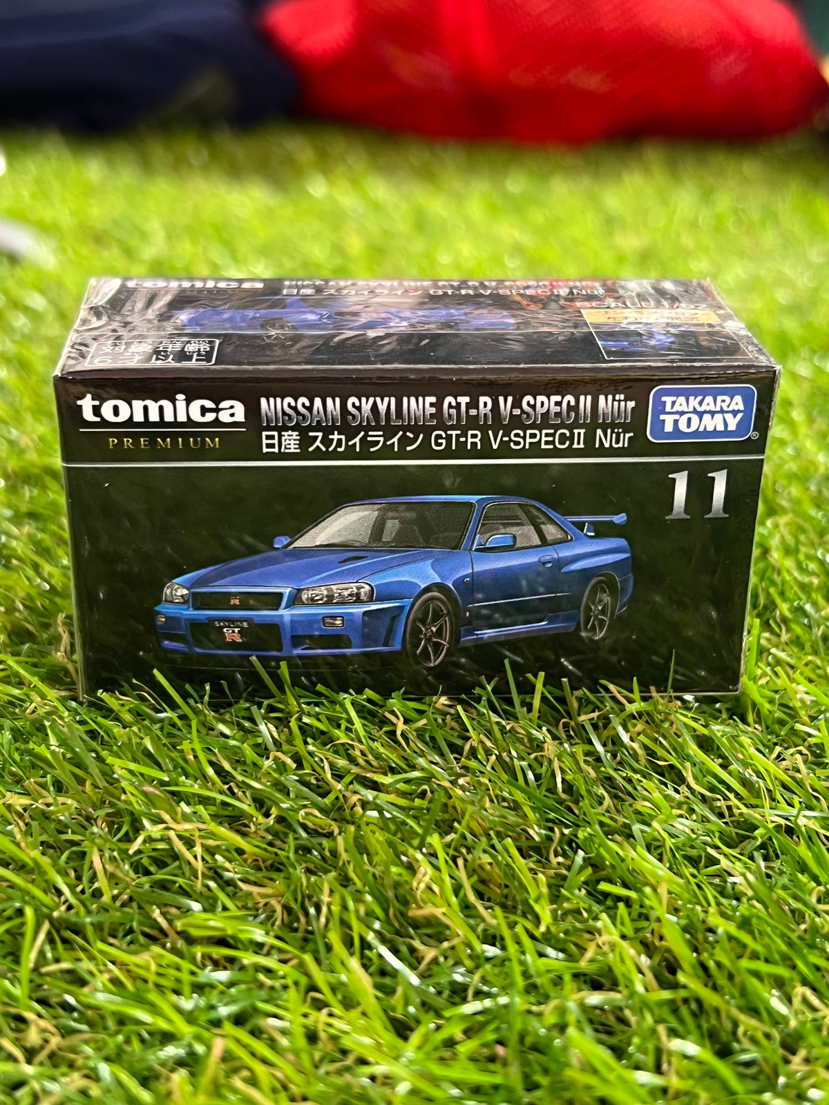 Tomy Premium 11 Nissan Skyline GT-R V-SPEC II Nur