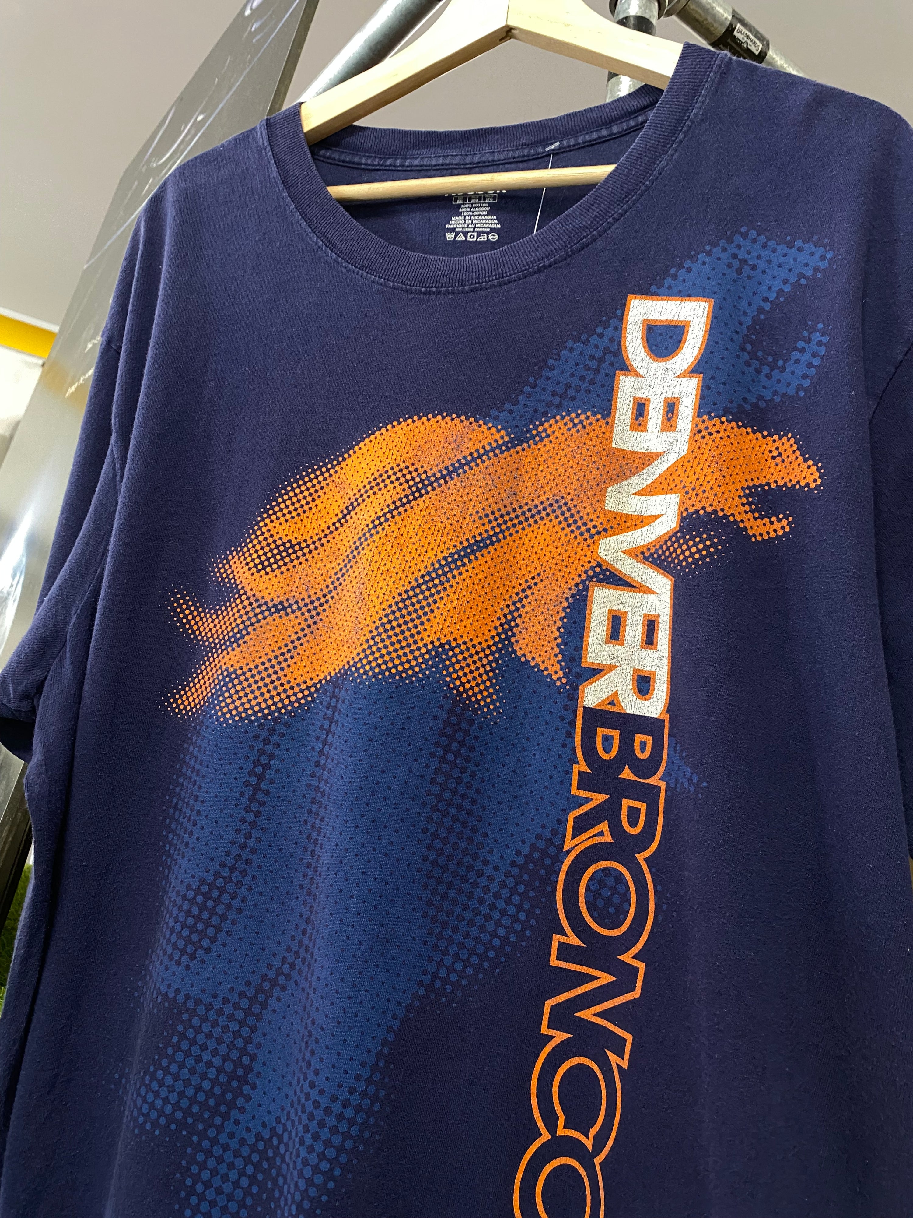 [2XL] Denver Broncos Dot Logo Spellout Tee