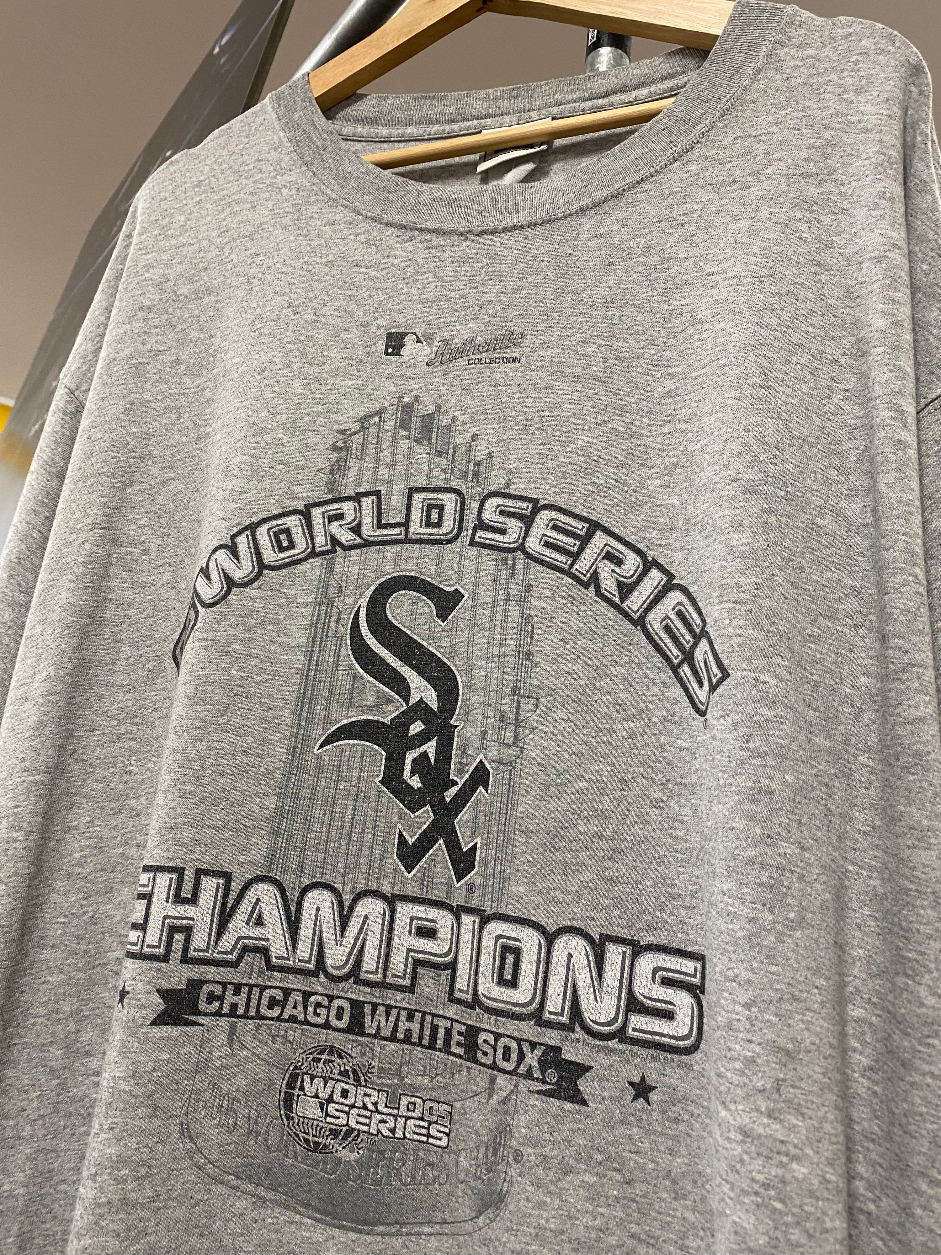 2XL - 2005 Chicago White Sox World Series Champions Grey Tee
