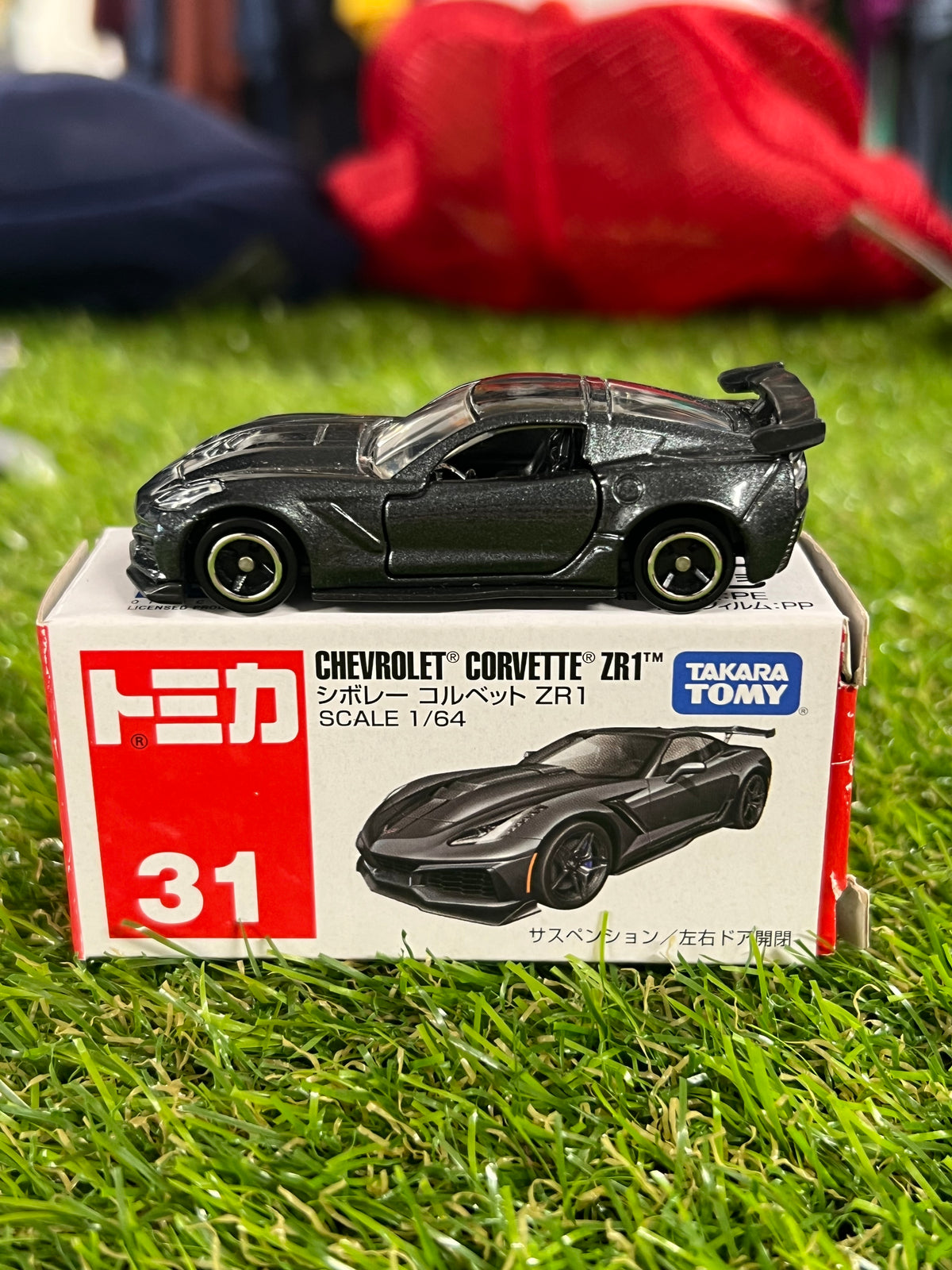 Takara Tomy 31 Chevrolet Corvette ZR1