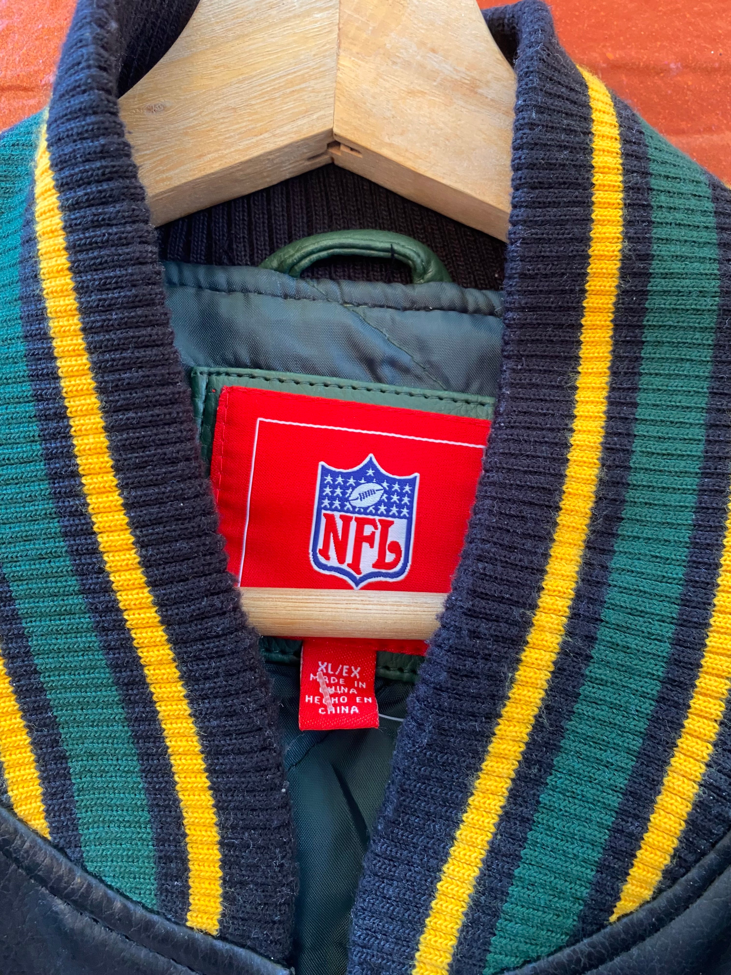 [XL] Green Bay Packers Embroidered Faux Leather Jacket