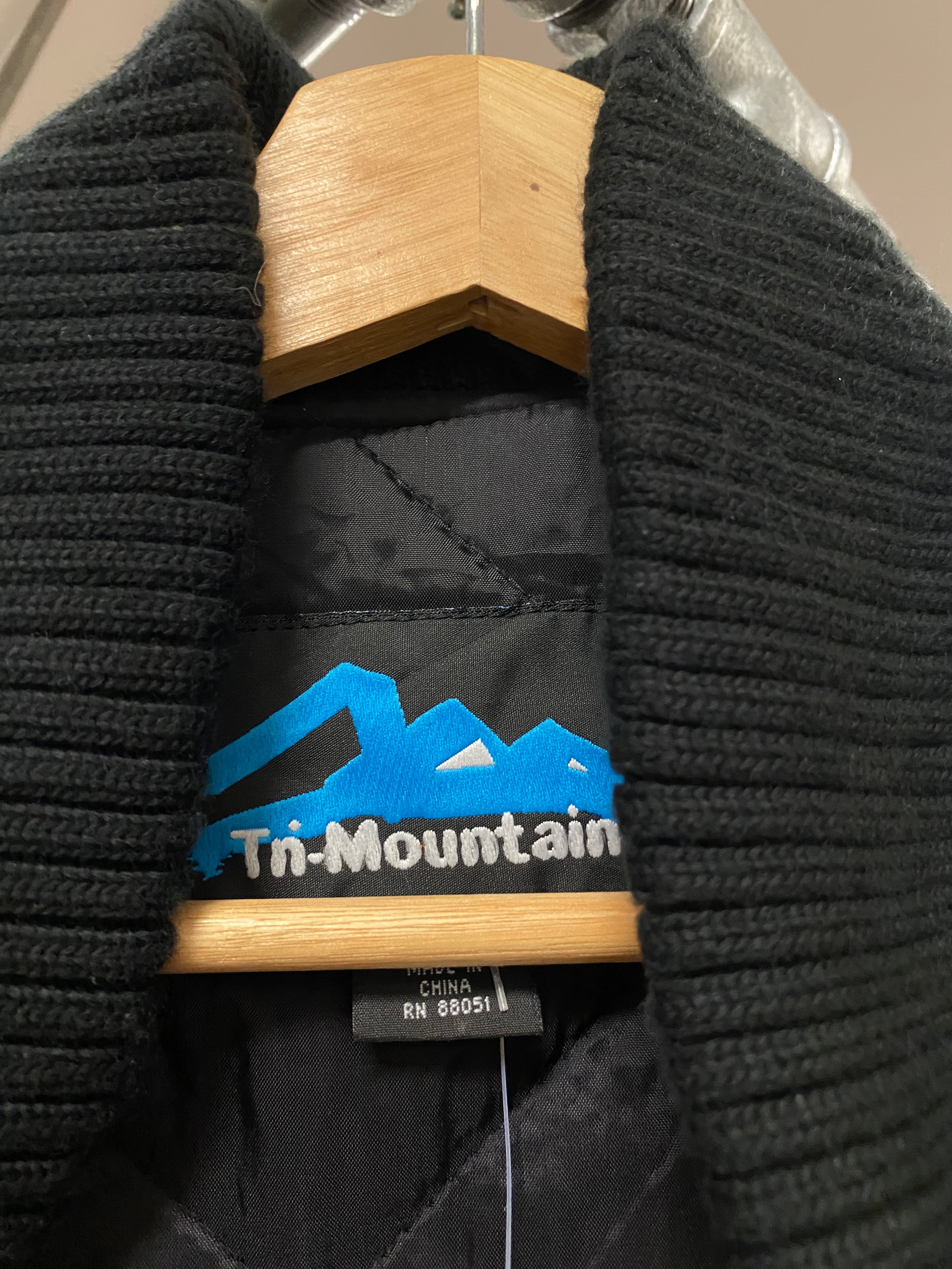 [2XLT] Chamberlin Distributing Black Work Vest