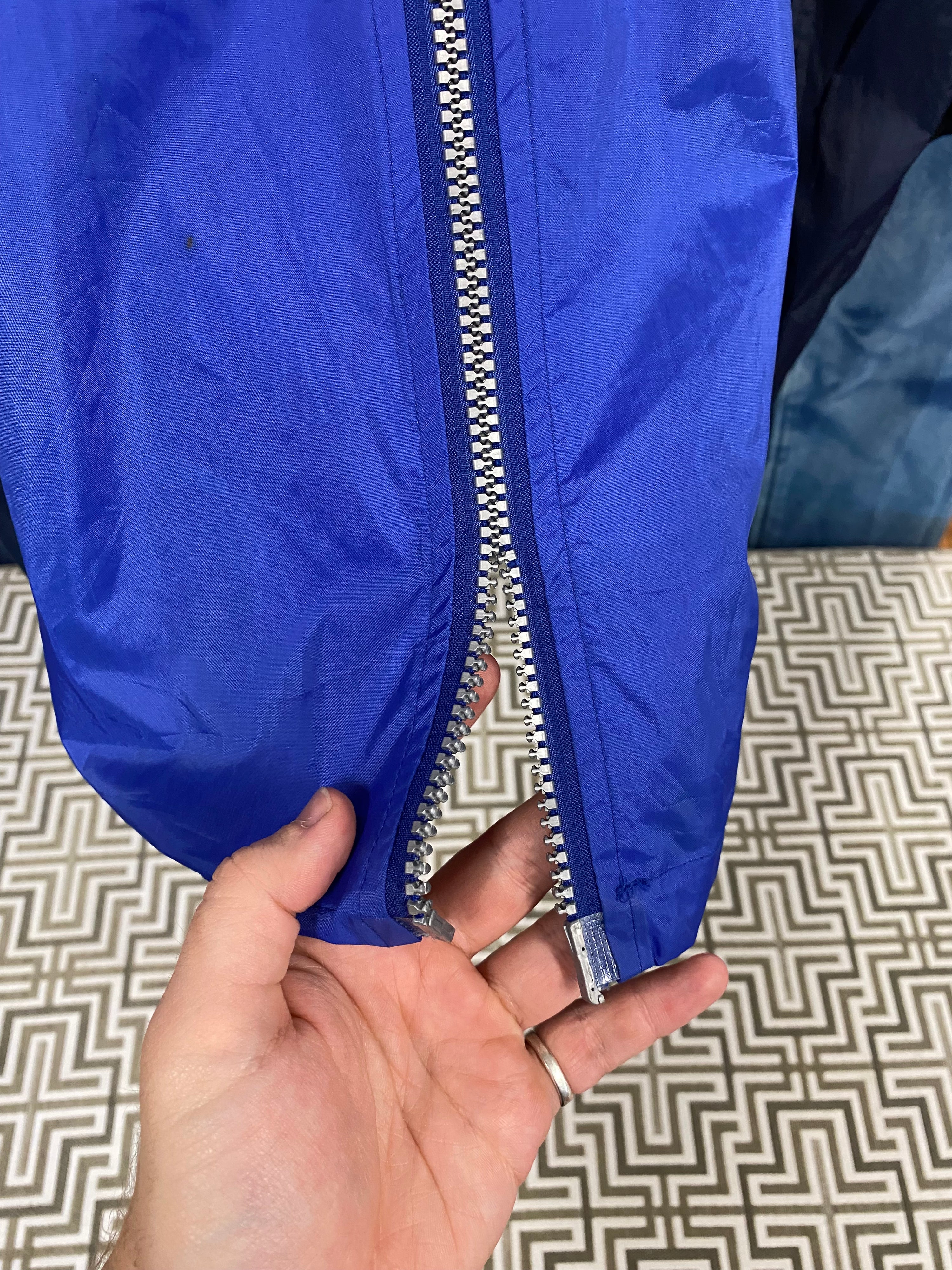 [2XL] Nike Athletic Blue/Black Jacket (Broken Zip)