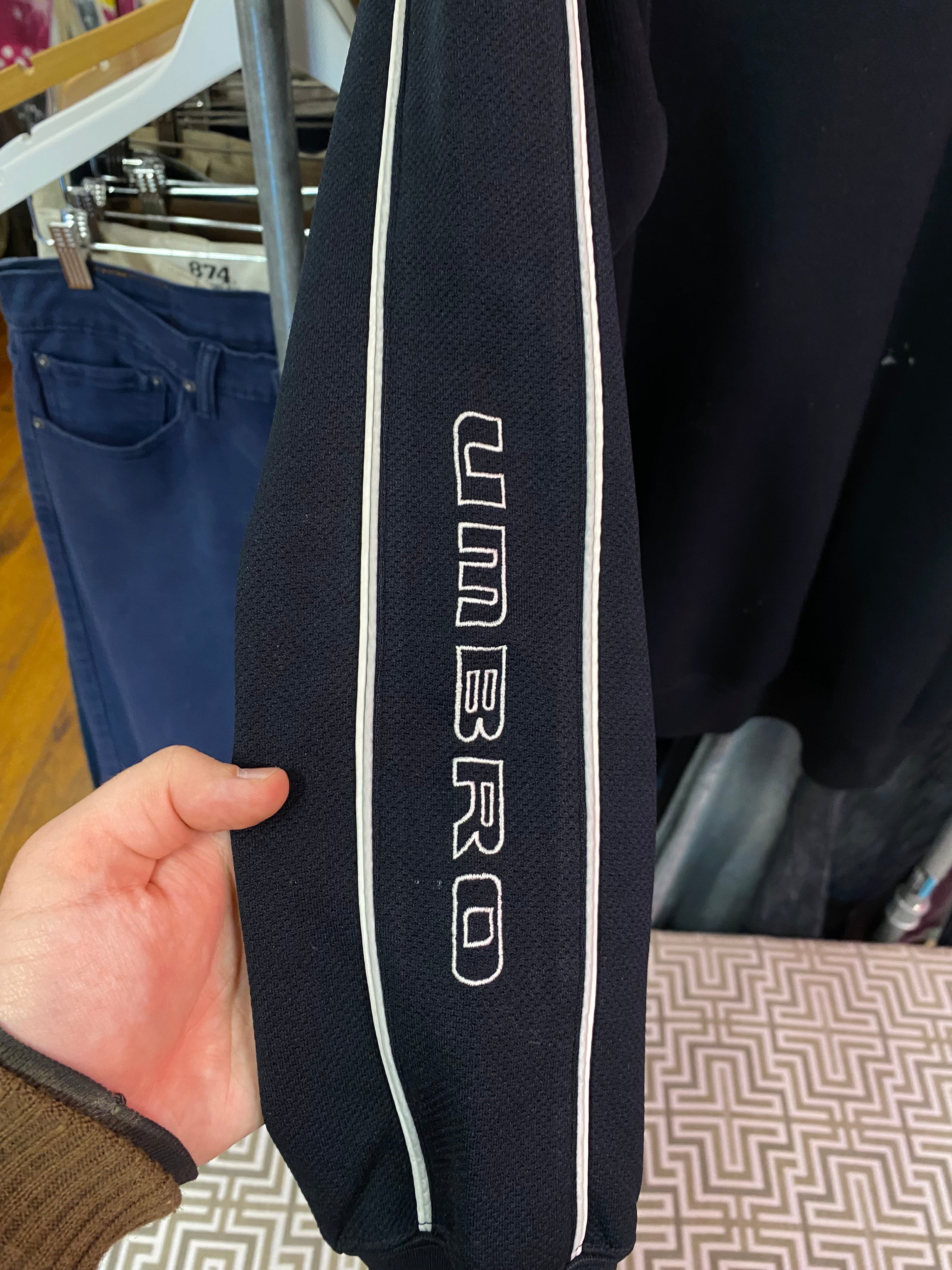 [2XL] Umbro Black Jumper Sleeve Logo