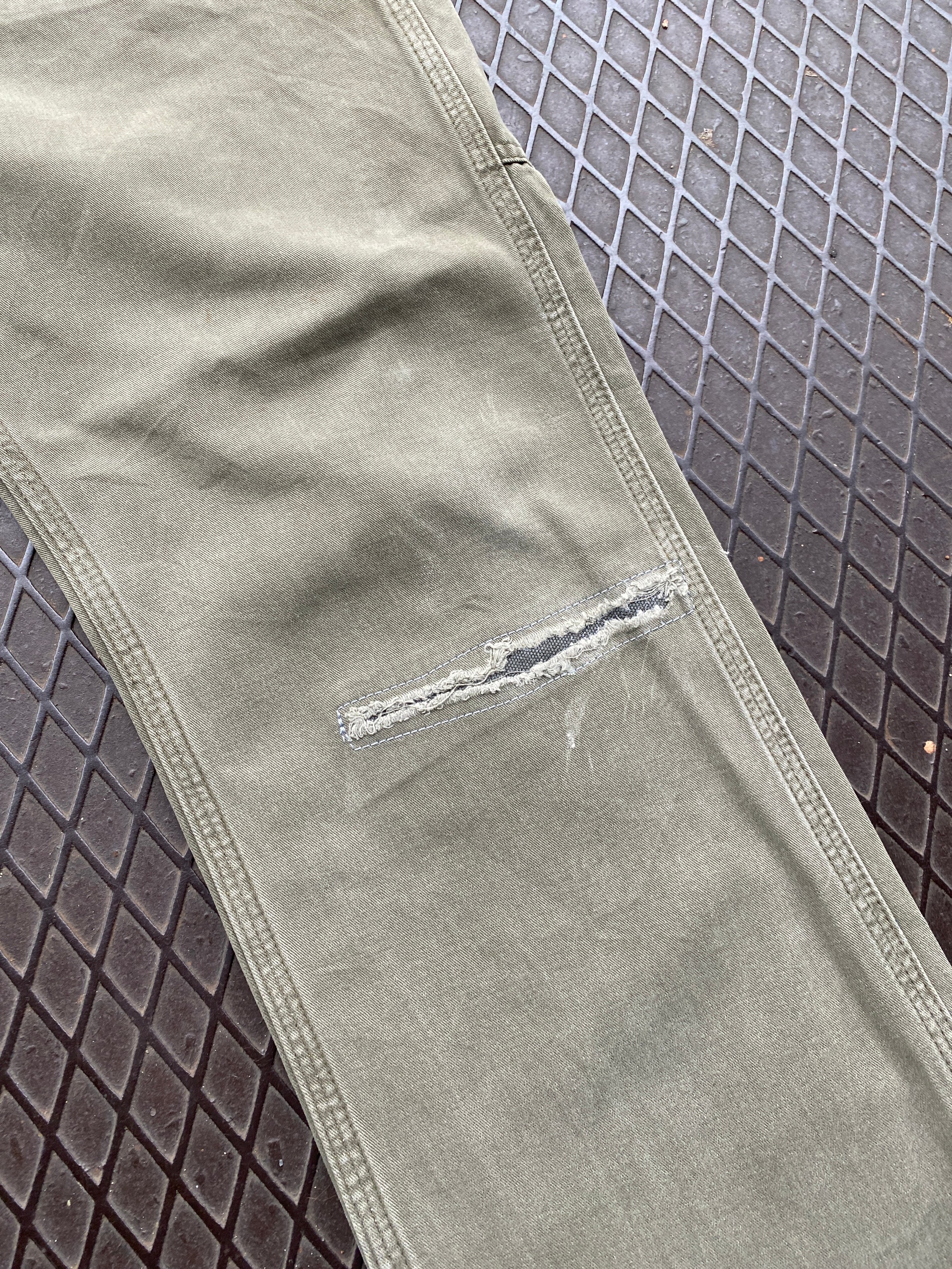 33 - Carhartt Green Carpenter Pants Patched P103