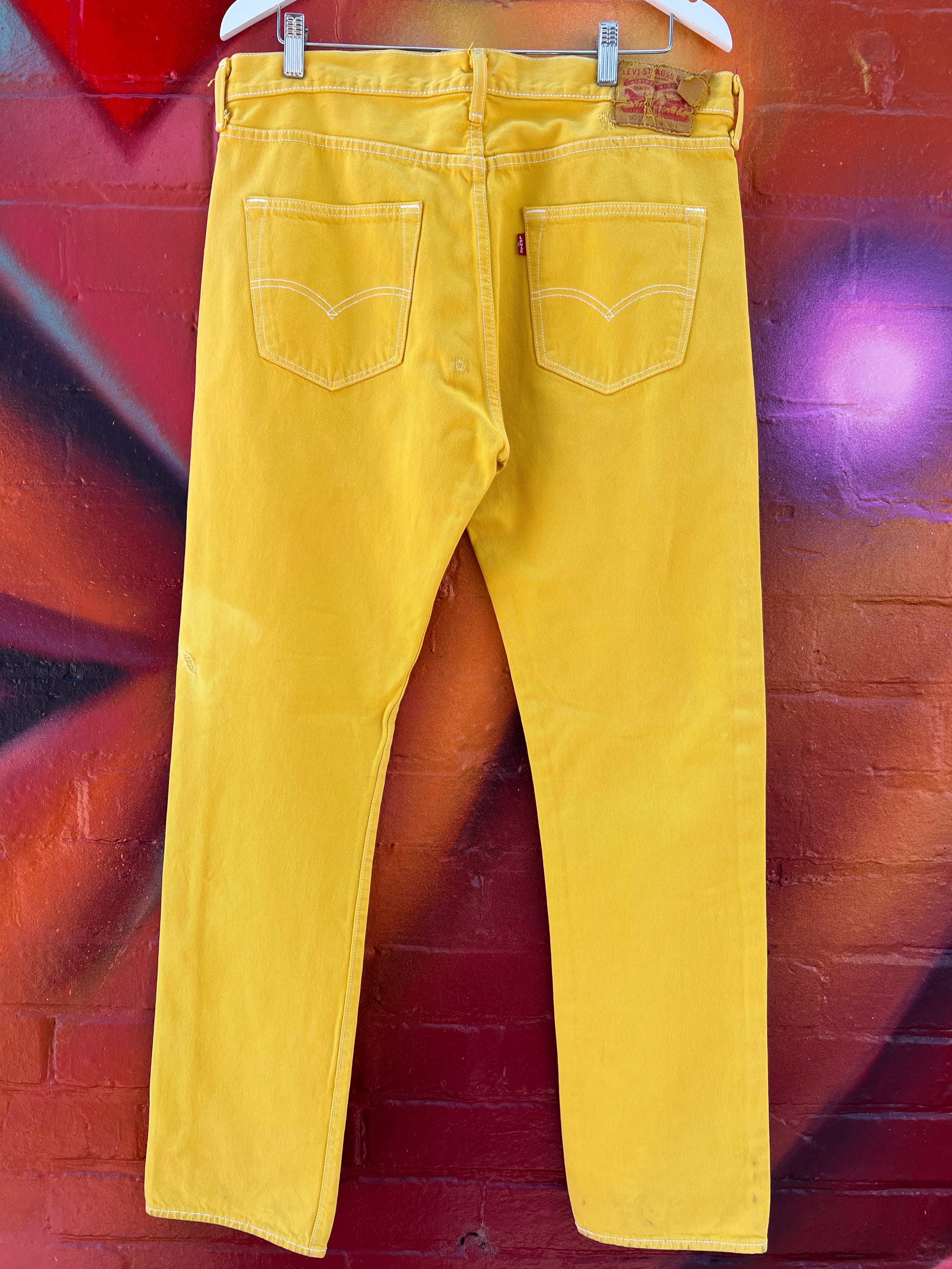 34 - Levi's Yellow 501 Jeans