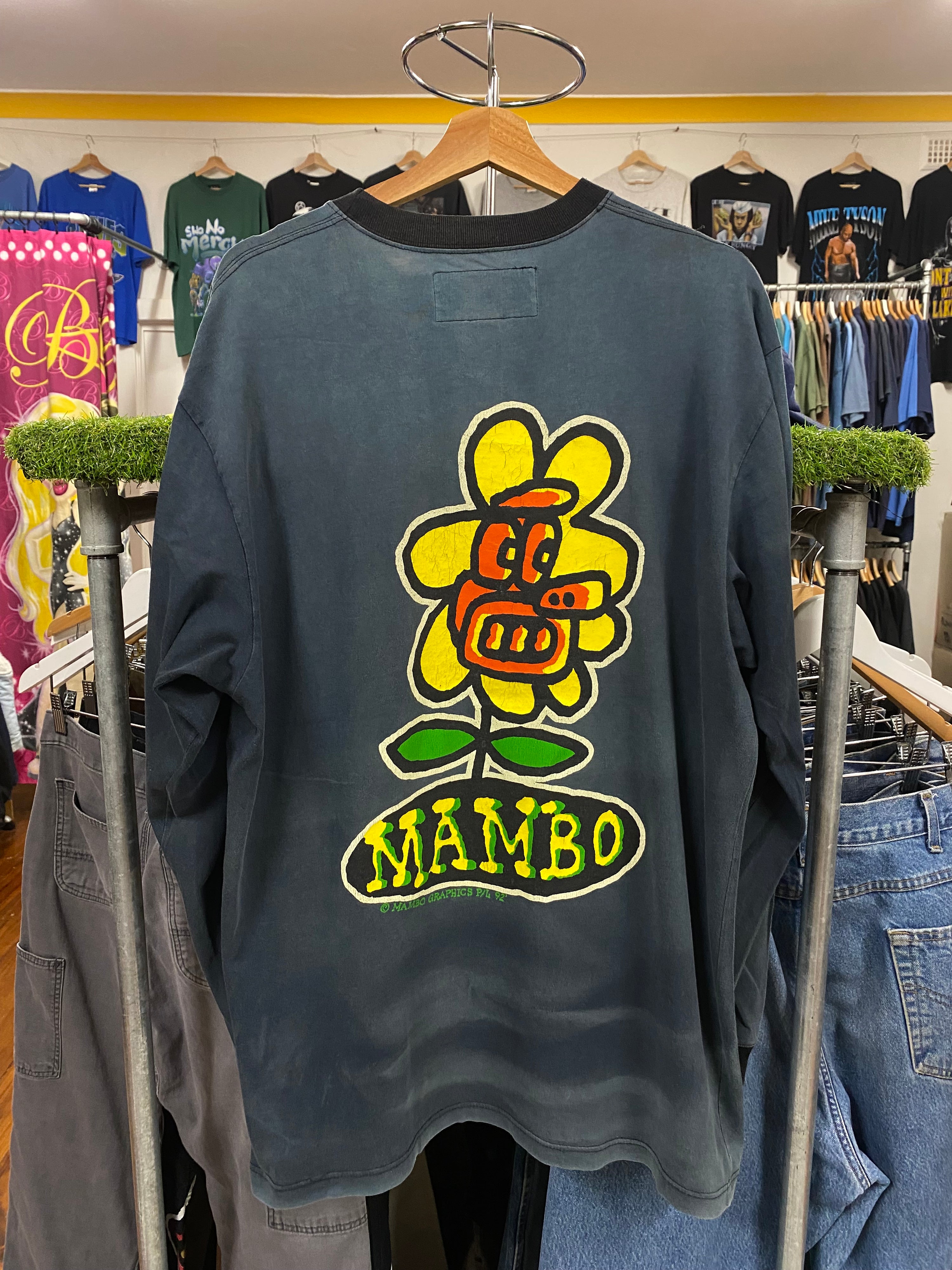 [L] 1992 Mambo Flowerpot Long Sleeve Double Sided Distressed Tshirt