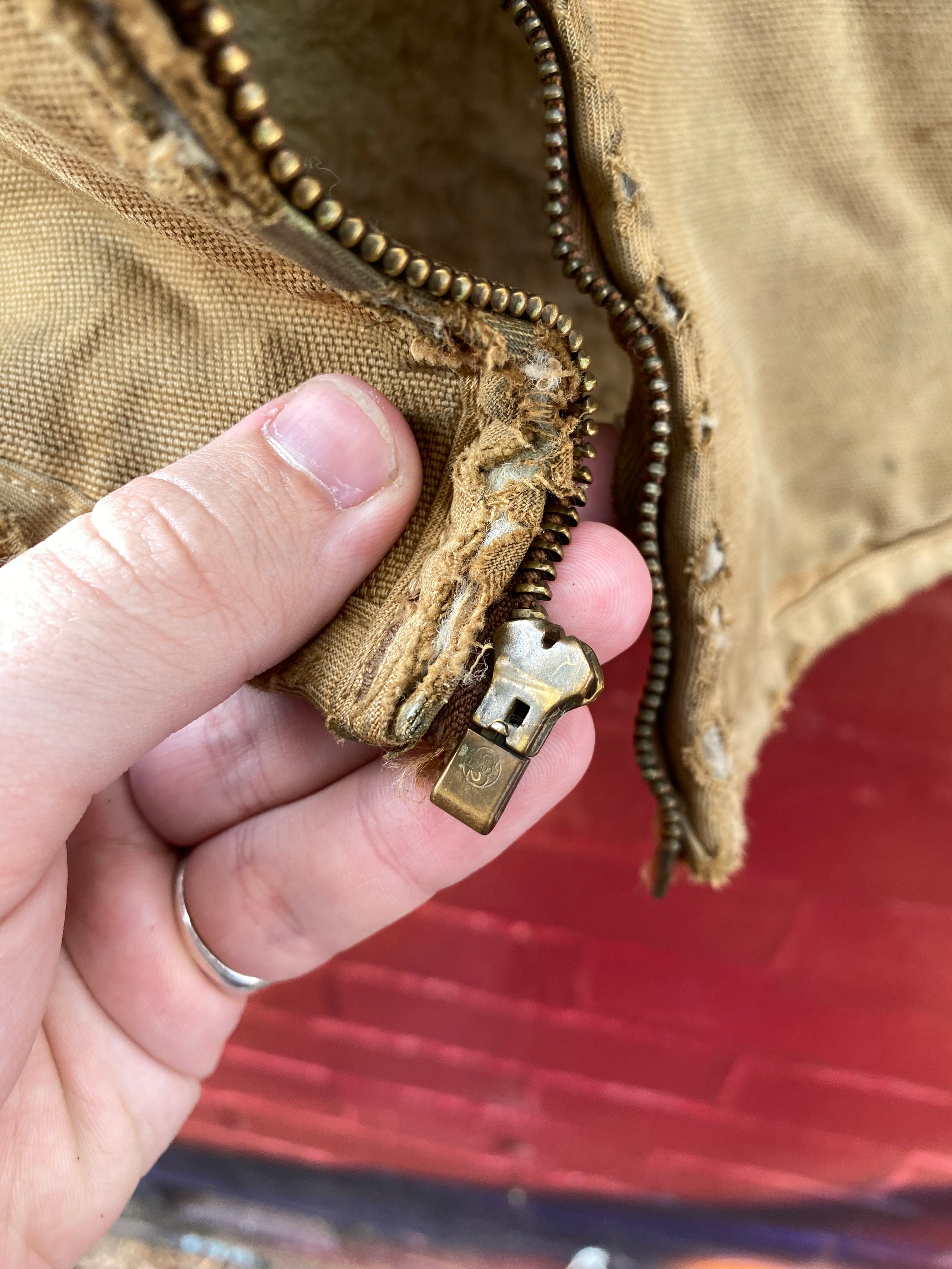 [XLT] Carhartt Tan Fleece-lined Vest Broken Zip