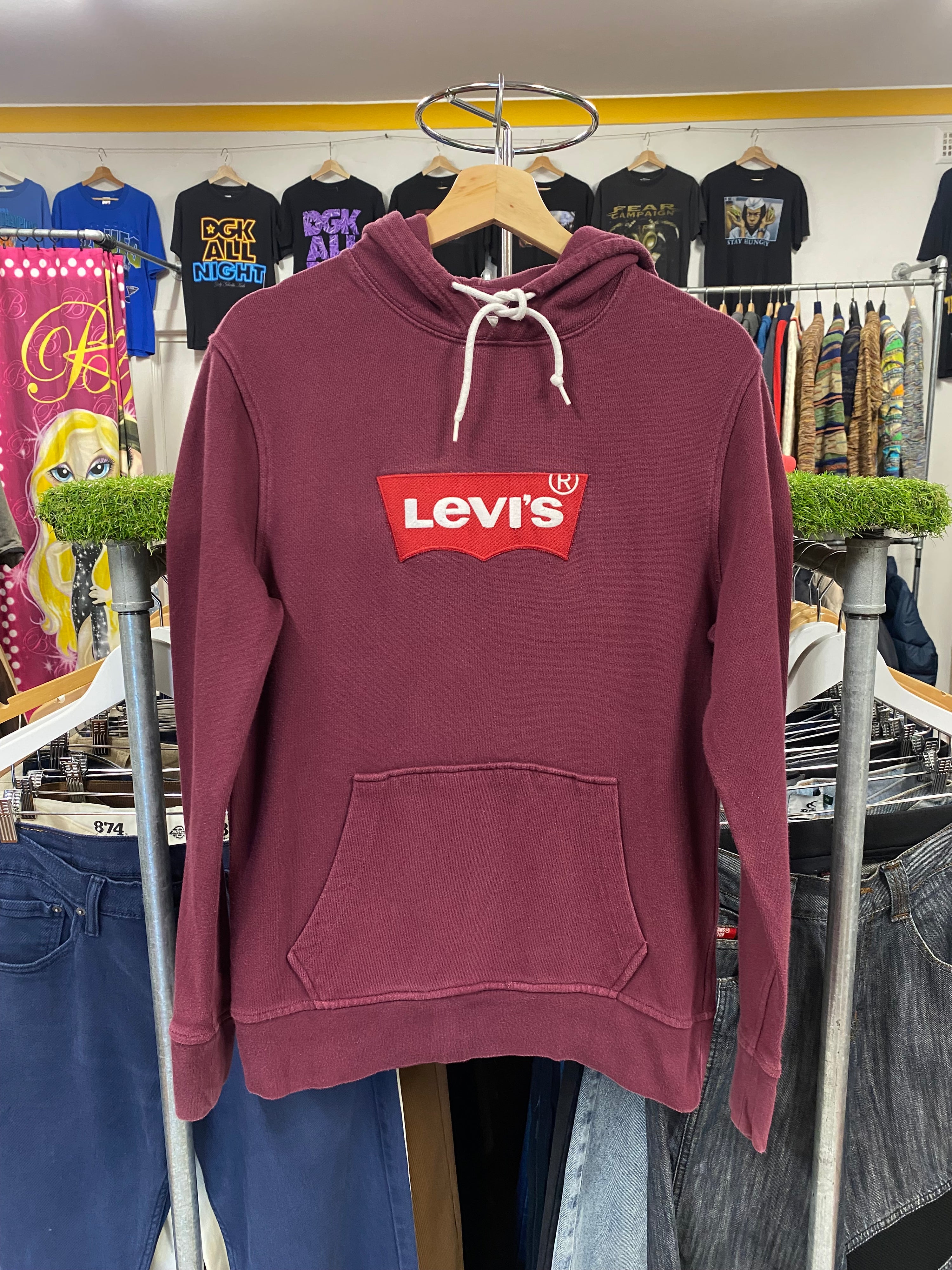 [S] Levis Maroon Hoodie Big Logo Patch