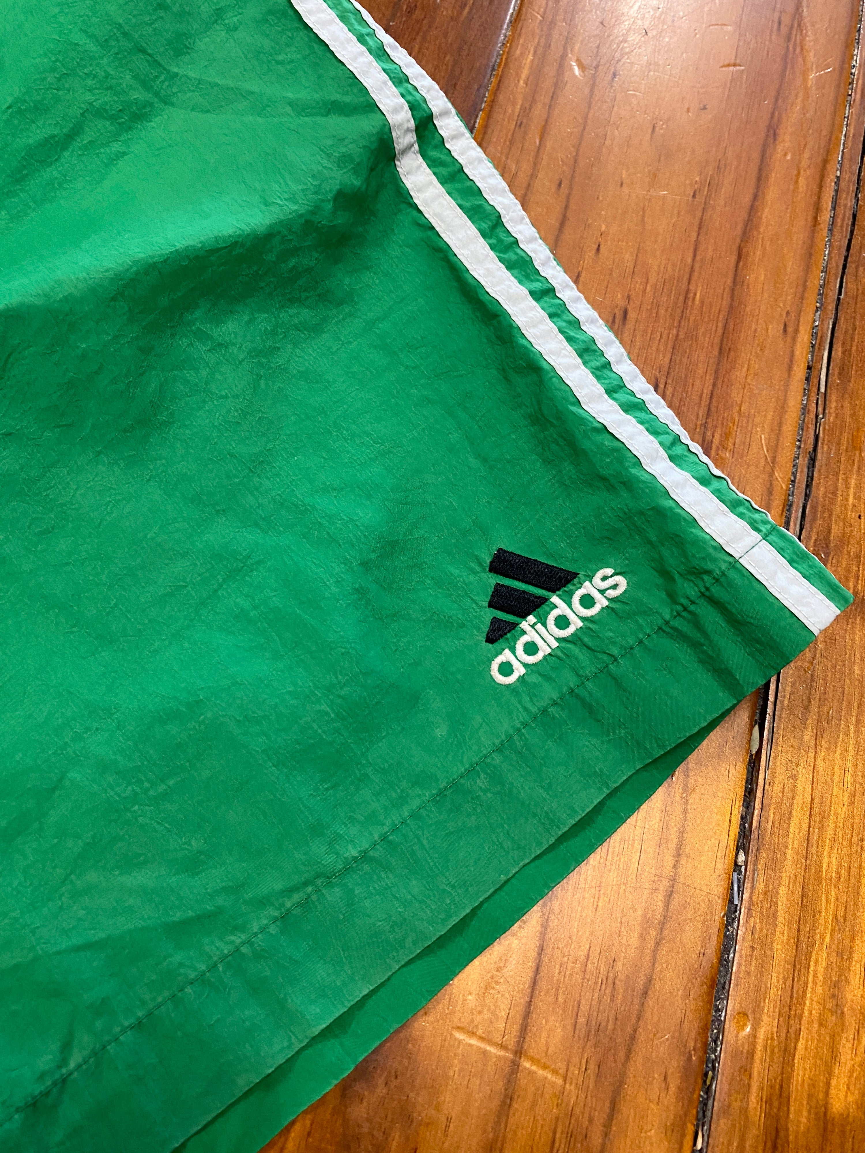 M - 90s Adidas Lightweight Shorts Green