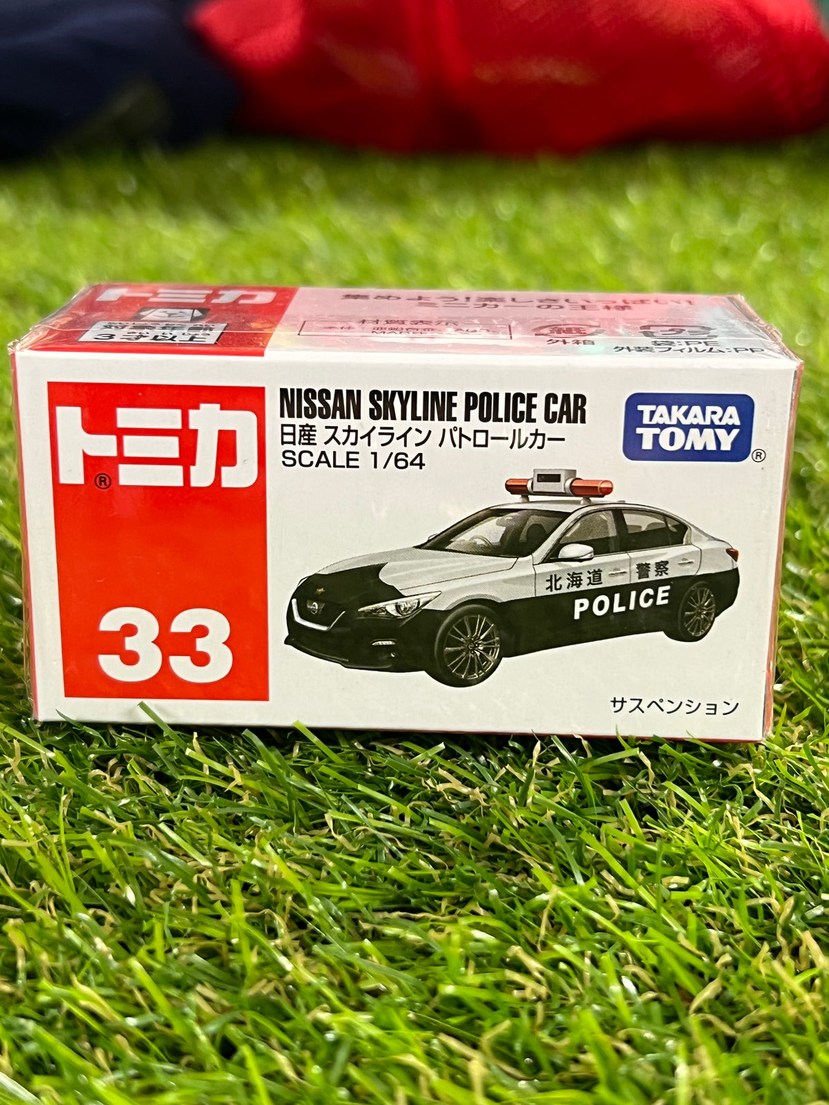 Takara Tomy 33 Nissan Skyline Police Car
