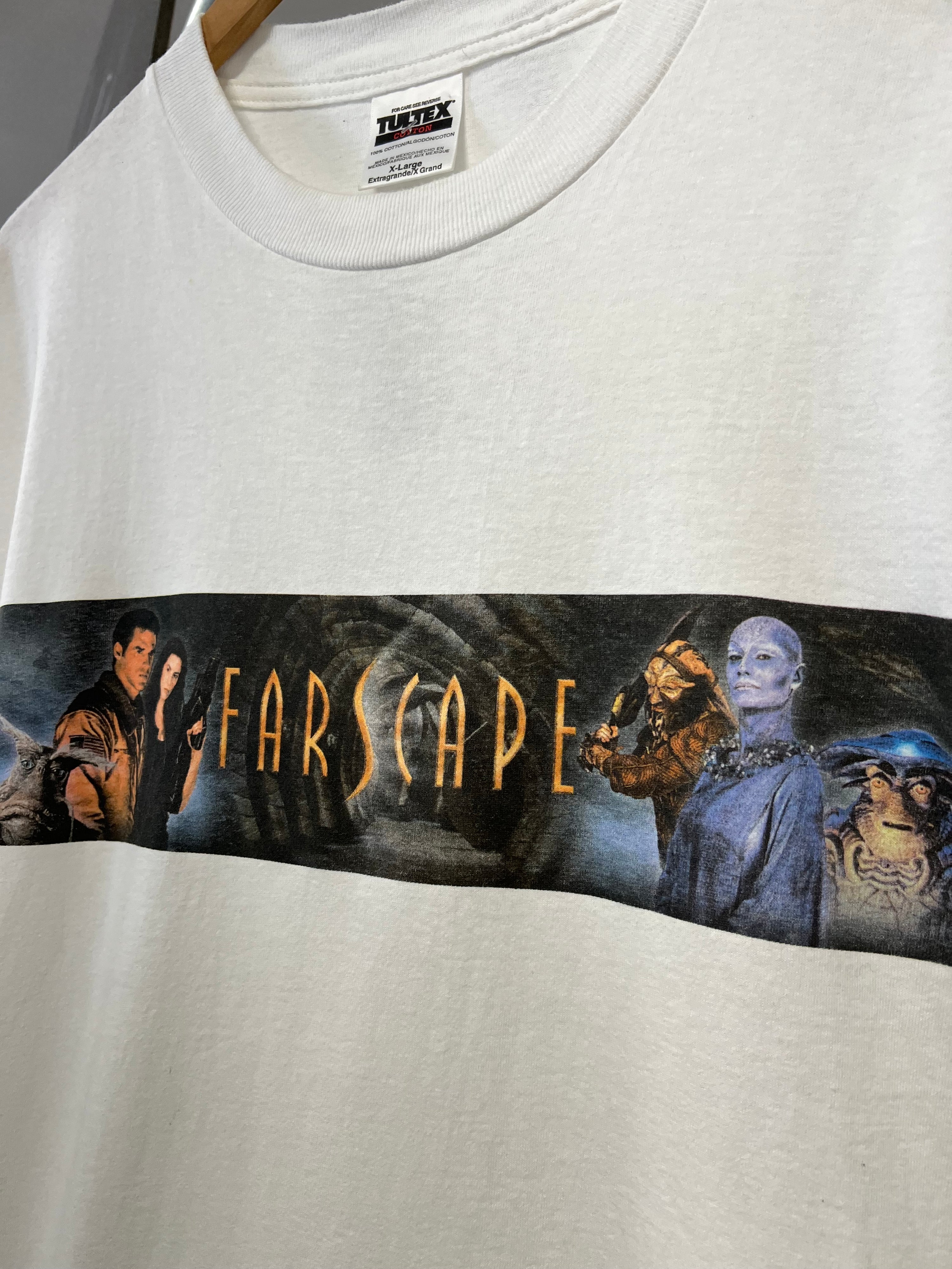 [XL] Vintage Farscape Box Picture Tee