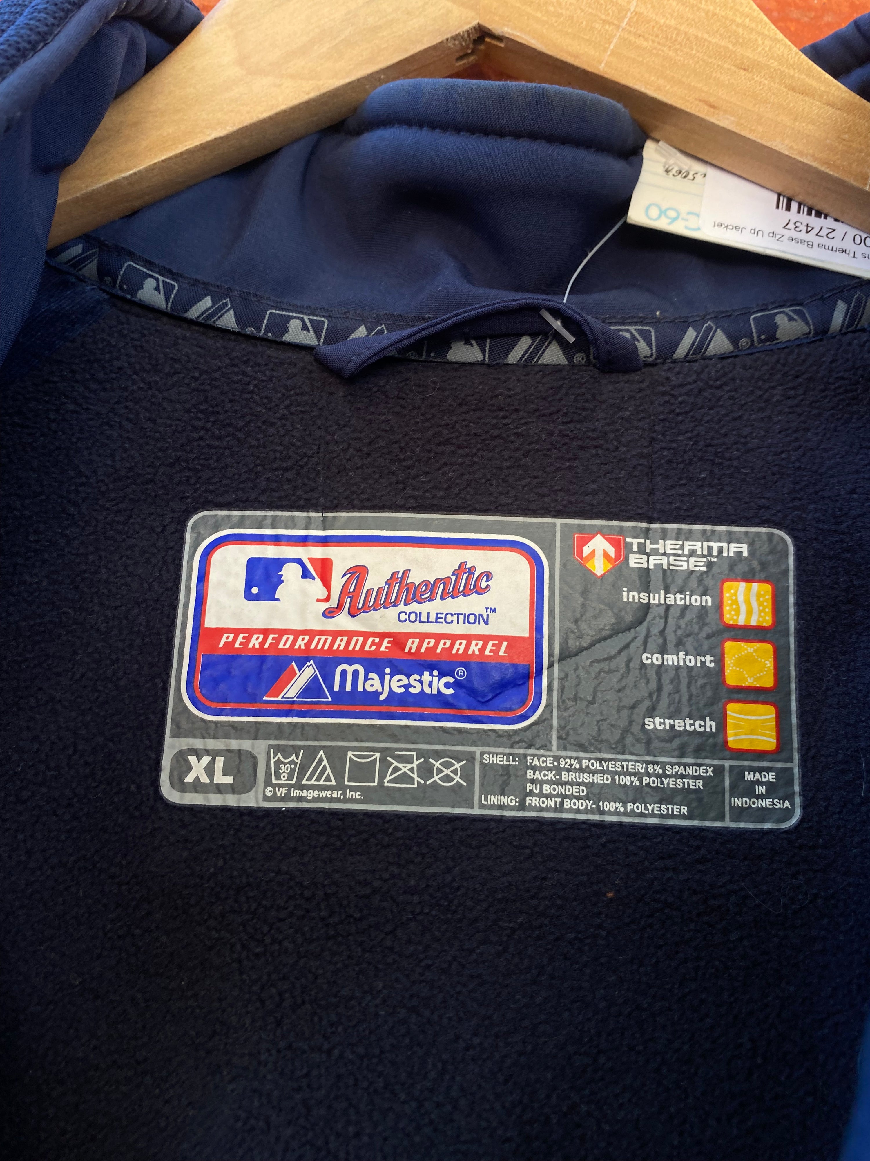 [XL] Cleveland Indians Therma Base Zip Up Jacket