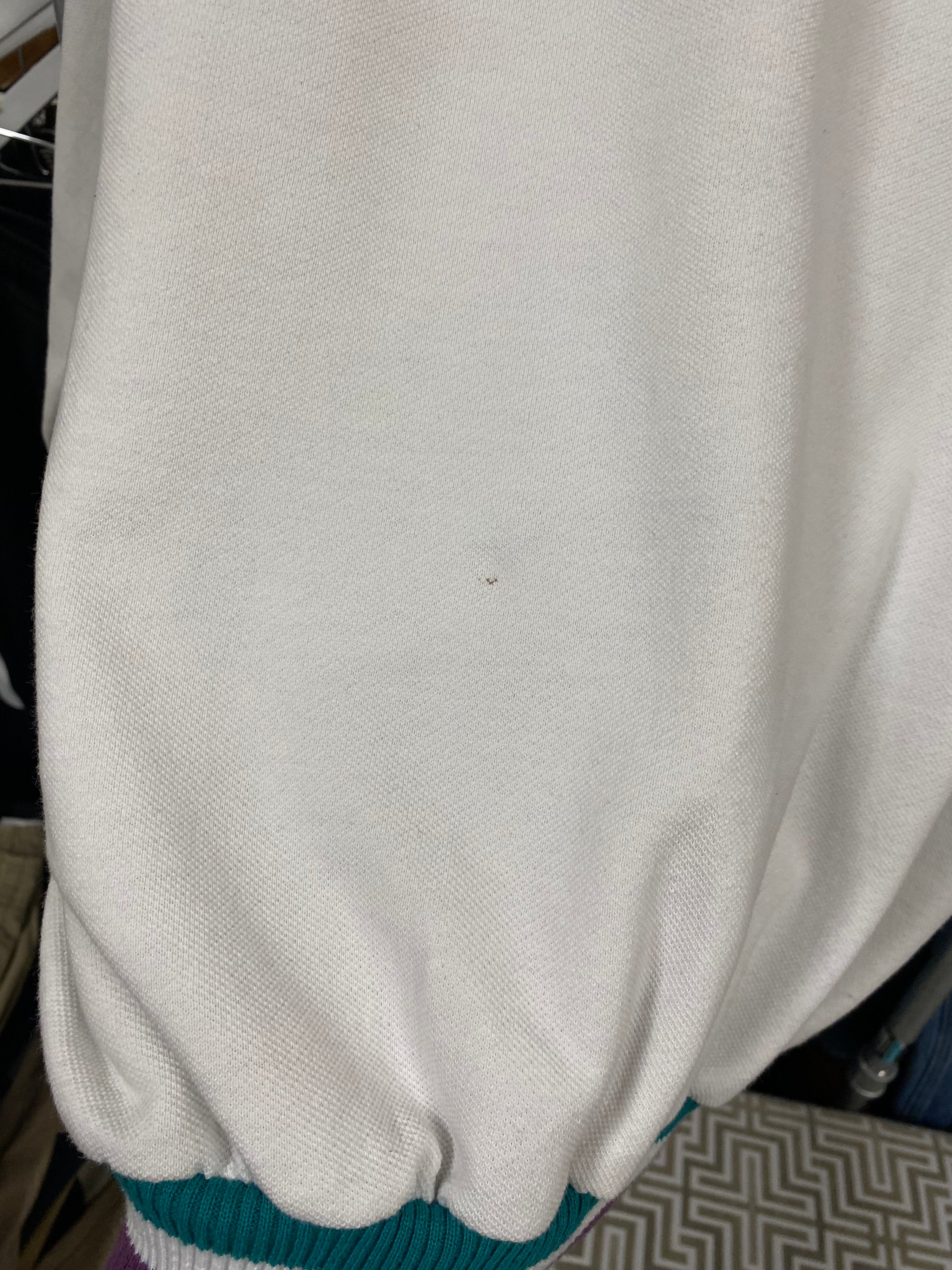 [XL] Vintage Caesars Casino White Jumper