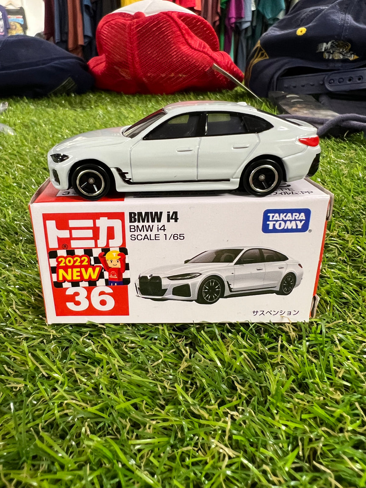 Takara Tomy 36 BMW I4
