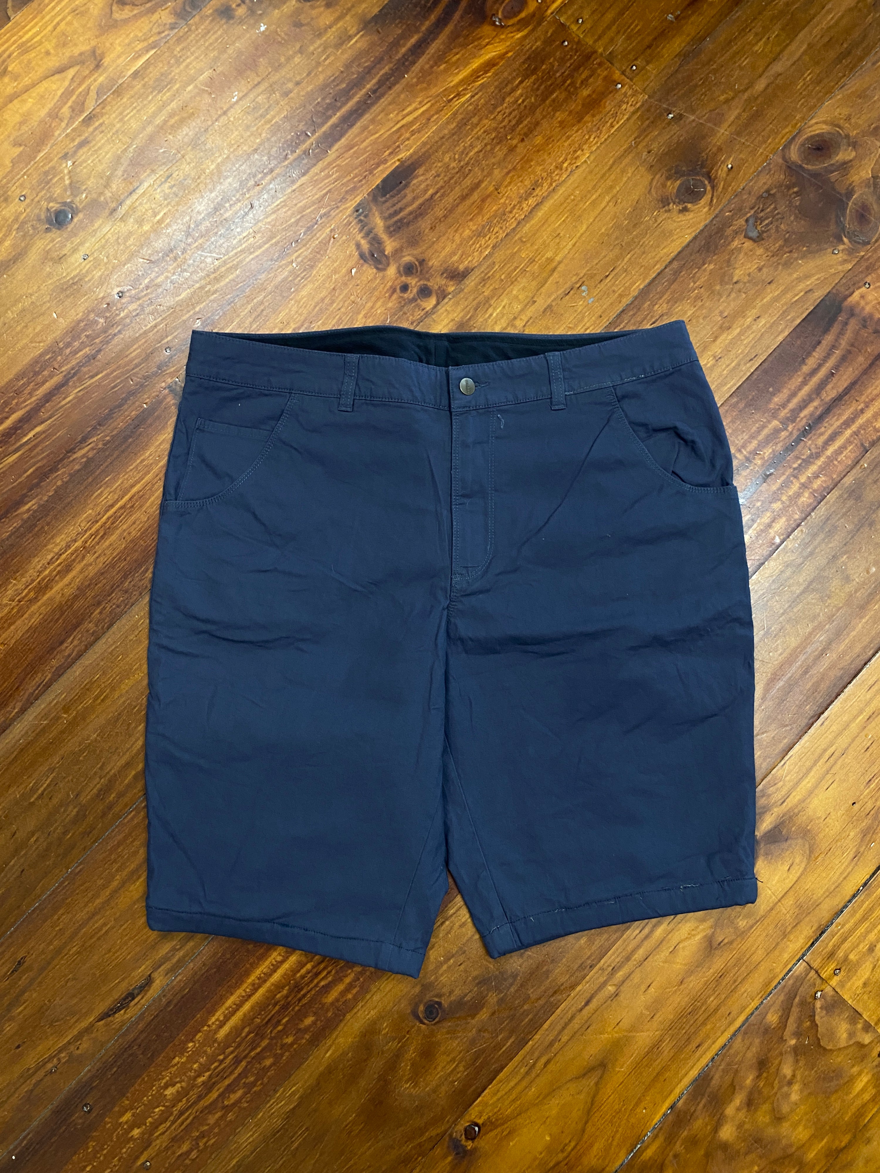 38 - Carhartt Fleece Lined Shorts Grey/Blue DS153