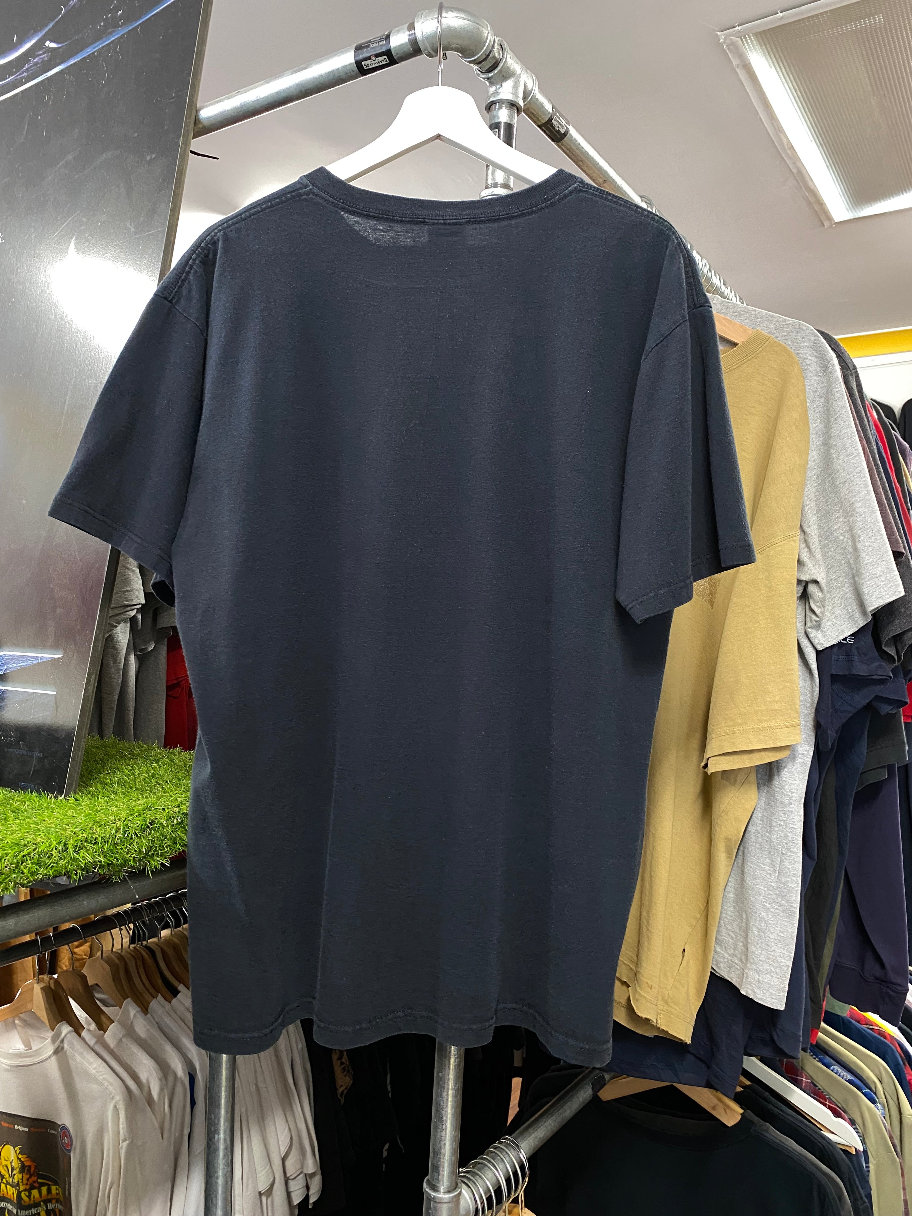 M - World Famous Gold And Silver Pawn Guitar