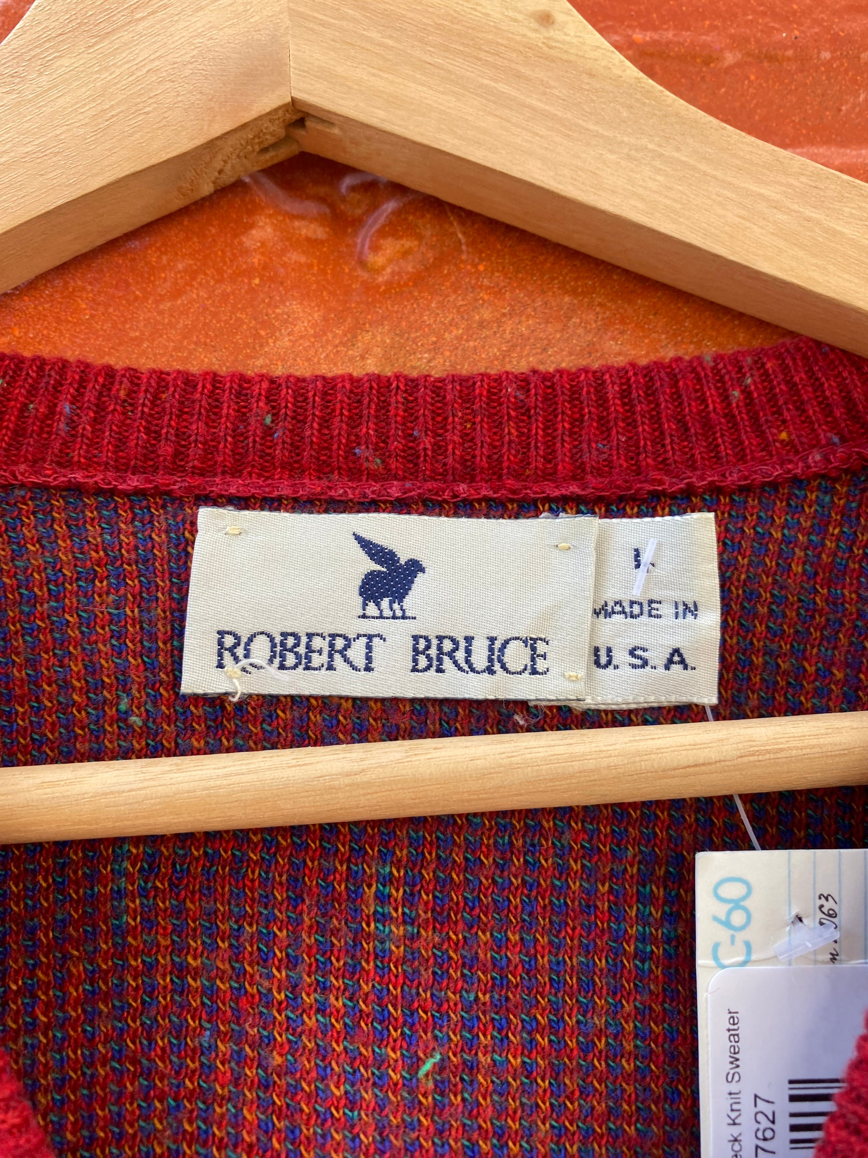 [L] Robert Bruce V-neck Knit Sweater