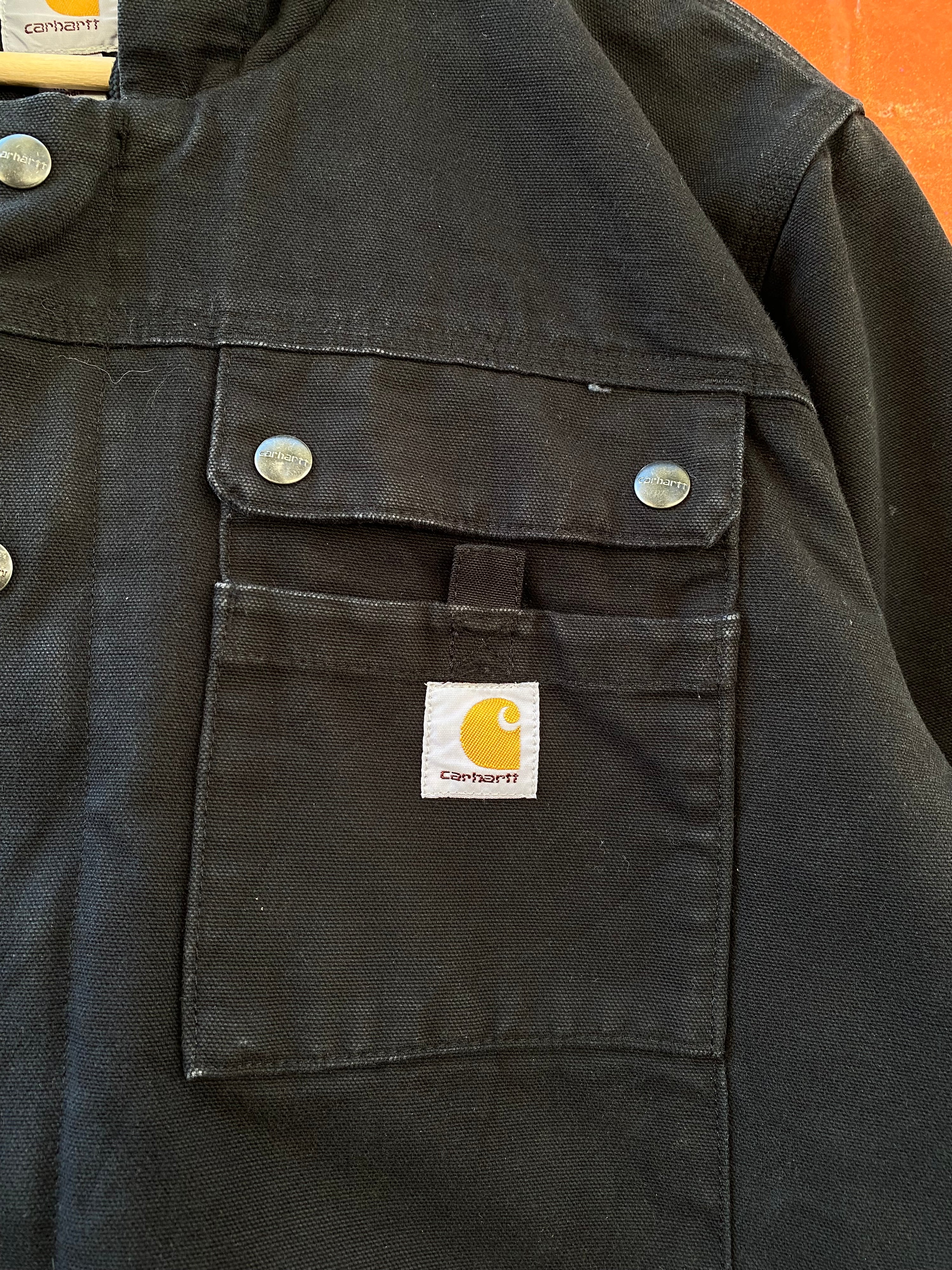 [L] Carhartt Black Hooded Chore Jacket 103826