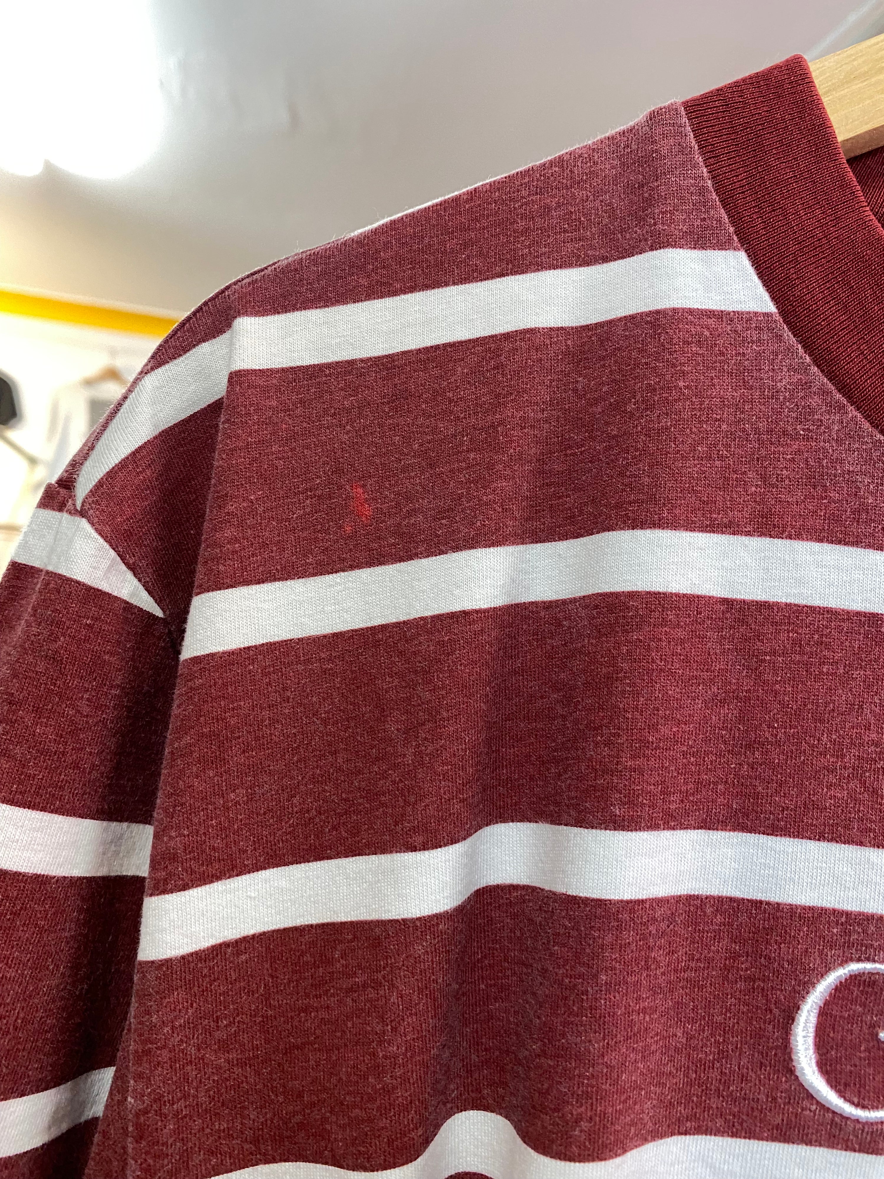 M - Guess Los Angeles Maroon/White Striped