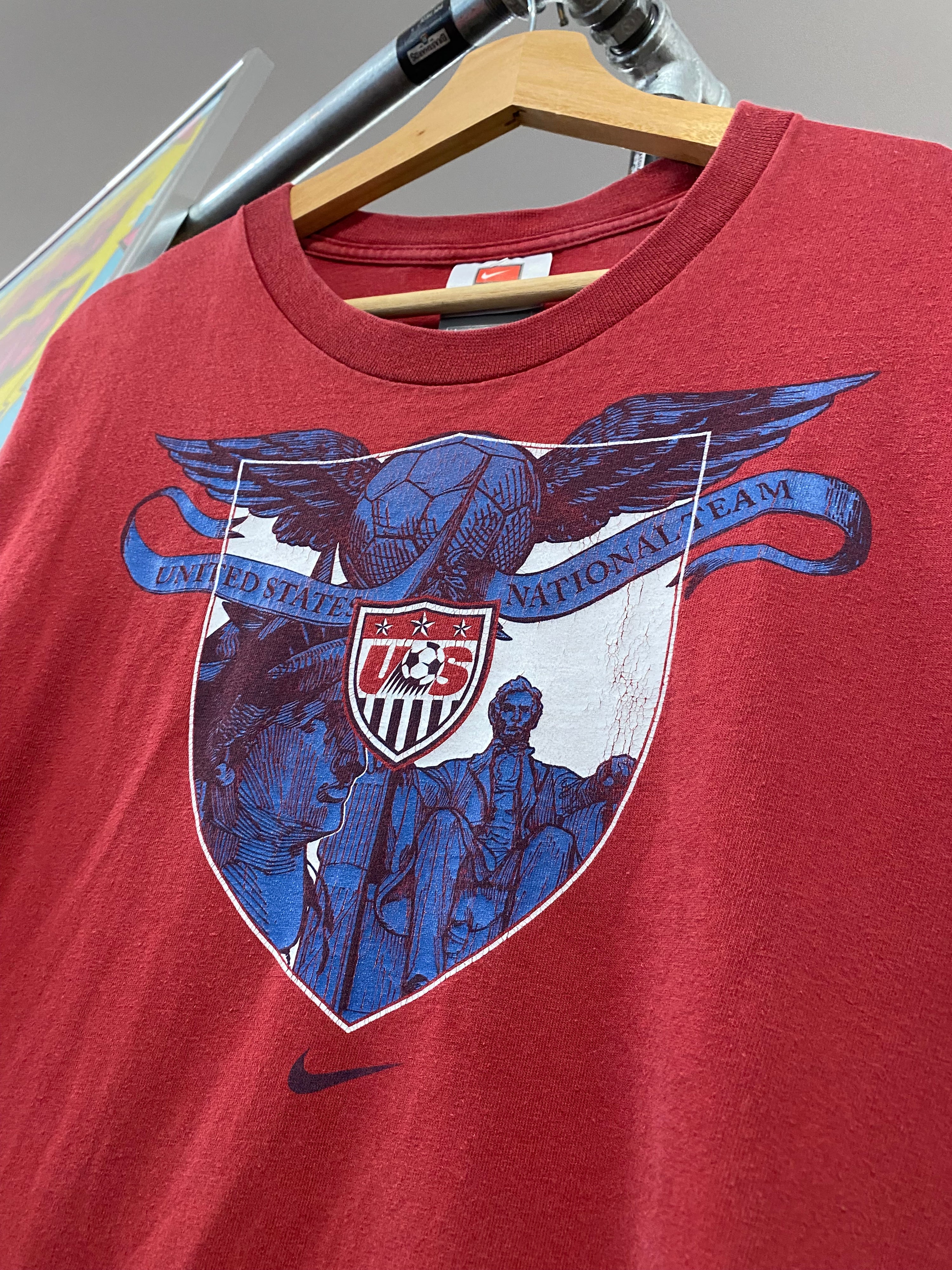 L - Nike Team US National Team Soccer Red Tee DS