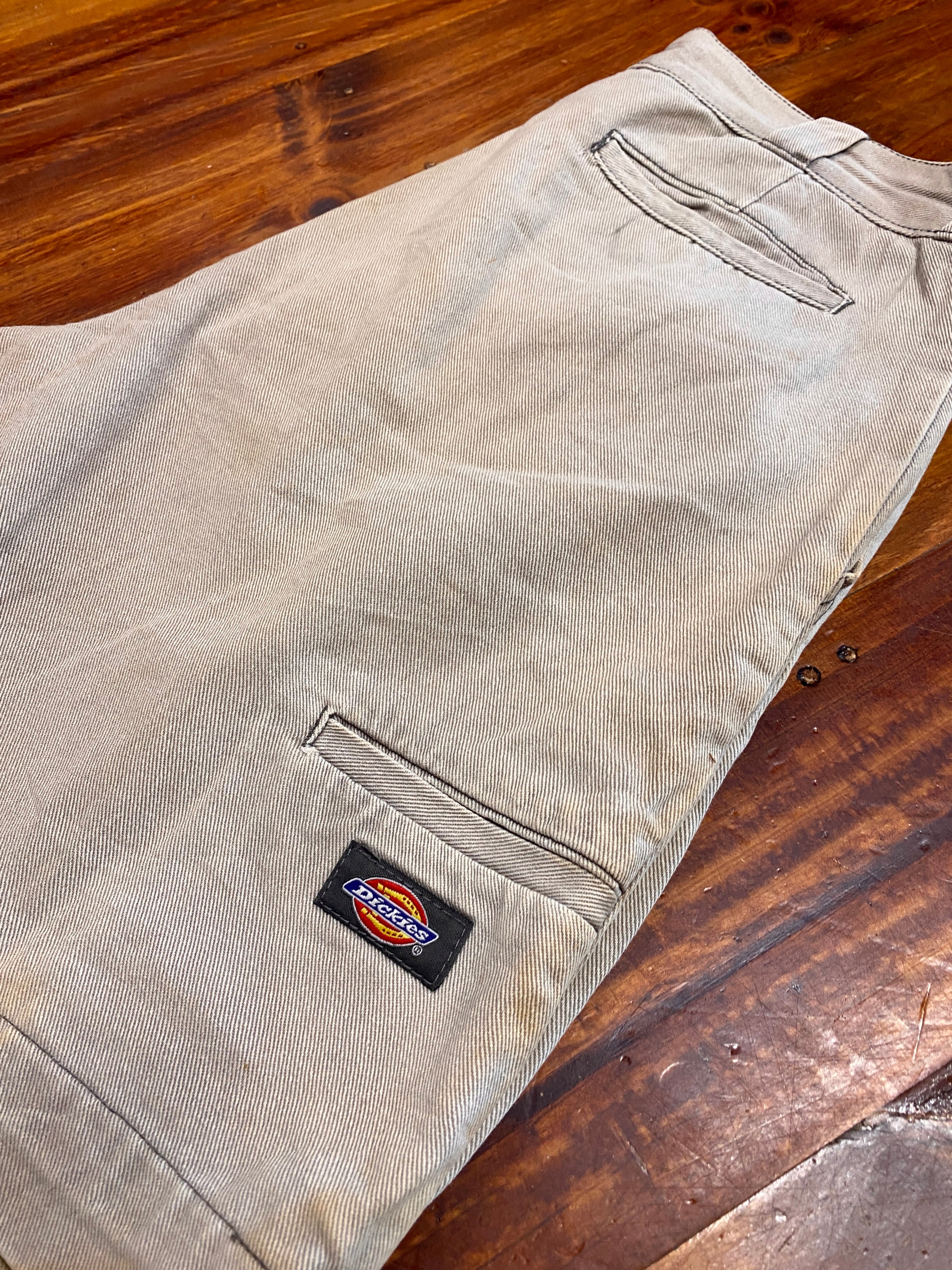 32 - Dickies Heavily Faded Grey/Brown Shorts