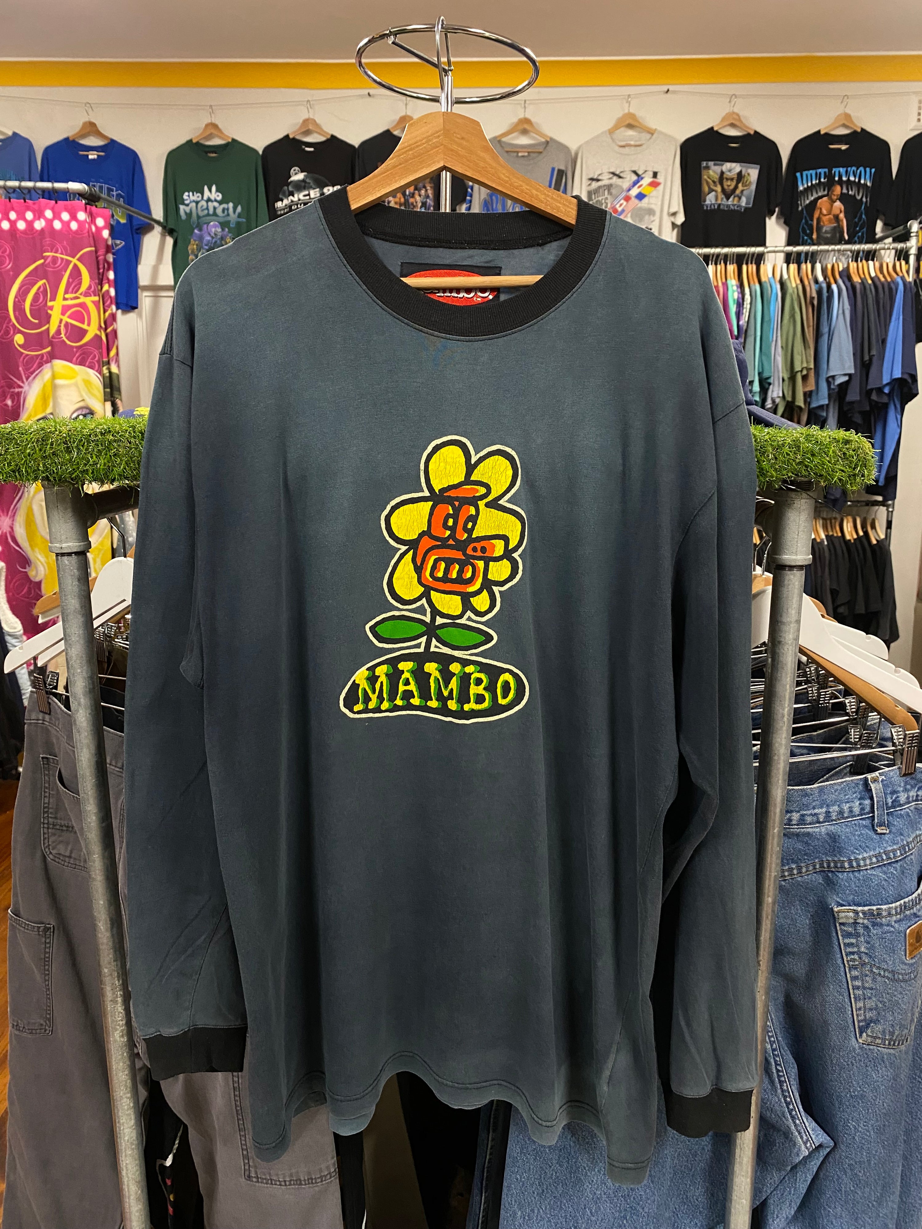 [L] 1992 Mambo Flowerpot Long Sleeve Double Sided Distressed Tshirt