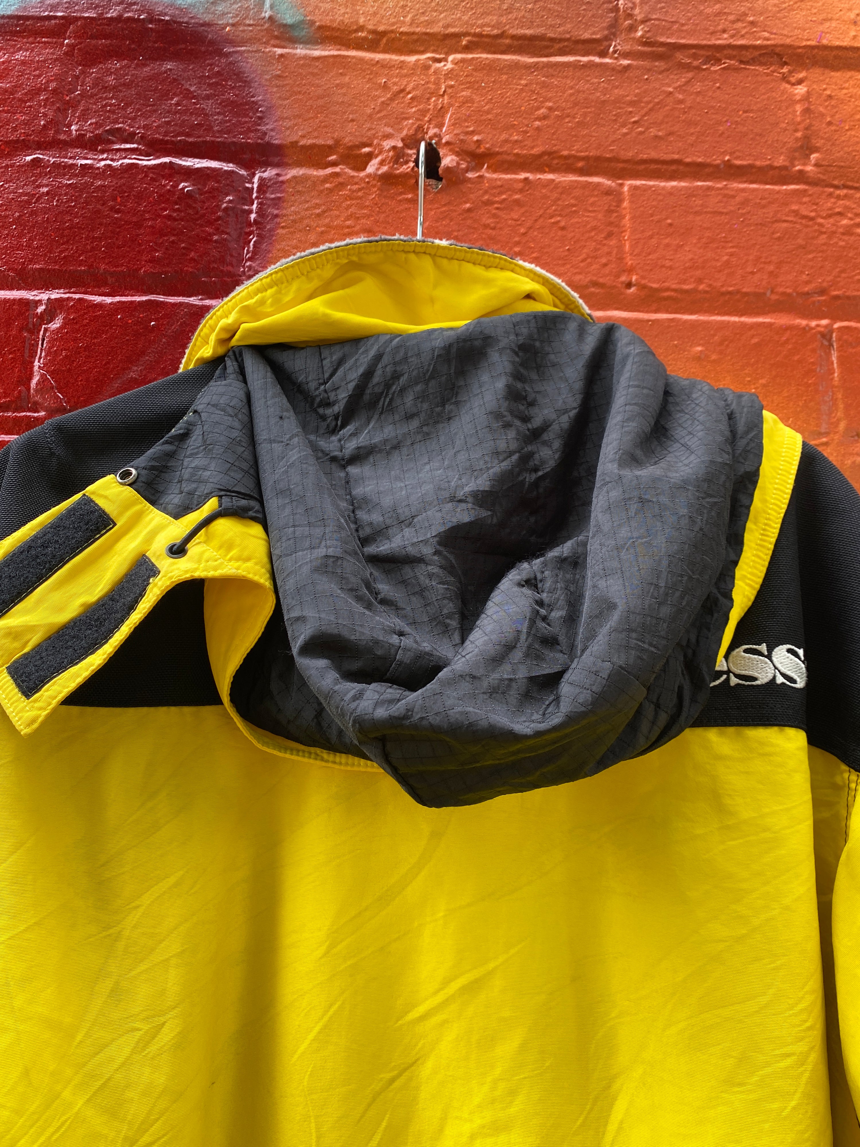 L - Ellesse Bright Yellow Snow Jacket