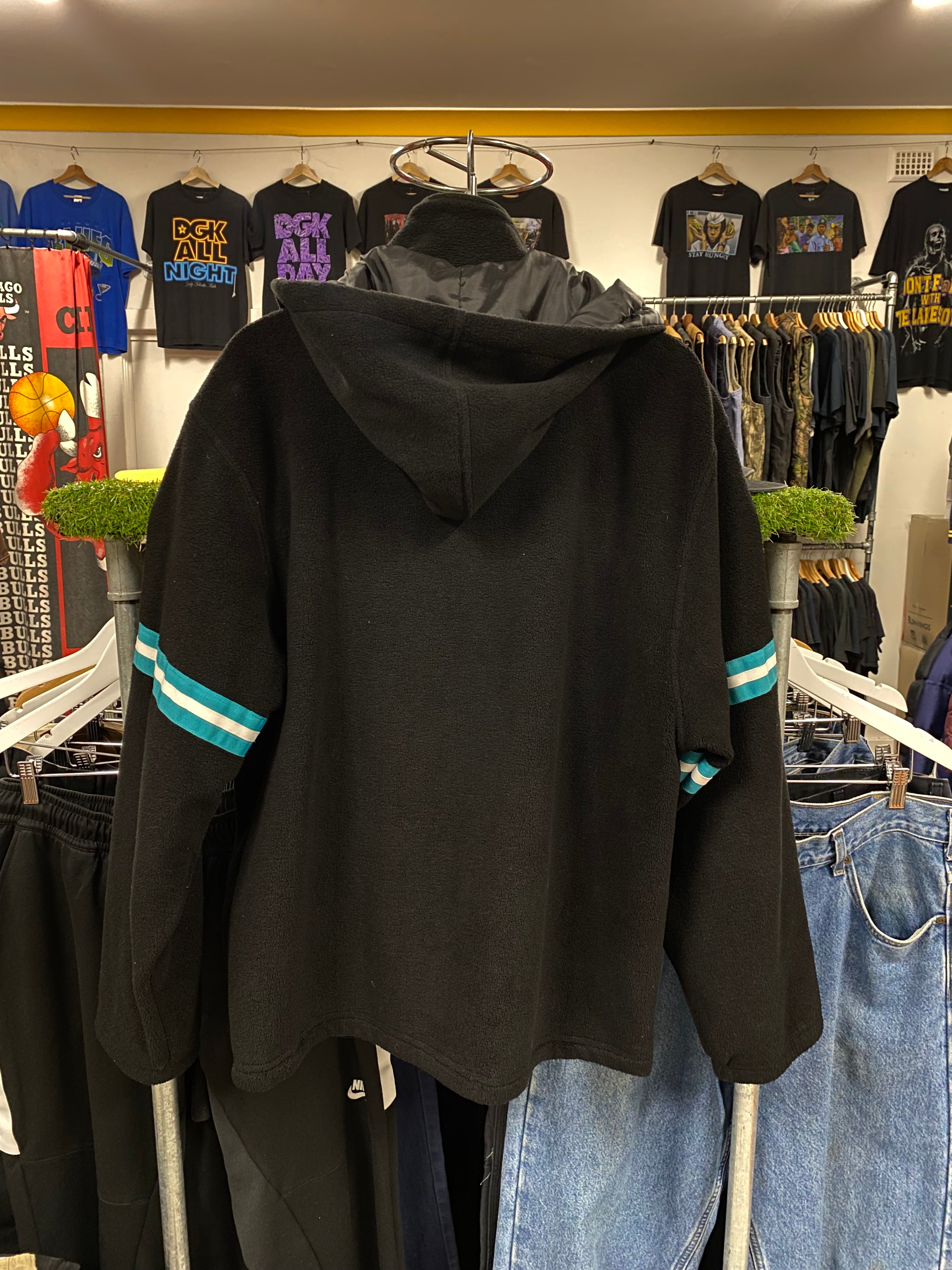 [M] 2000s Port Power Black Fleece Zip Up Jumper
