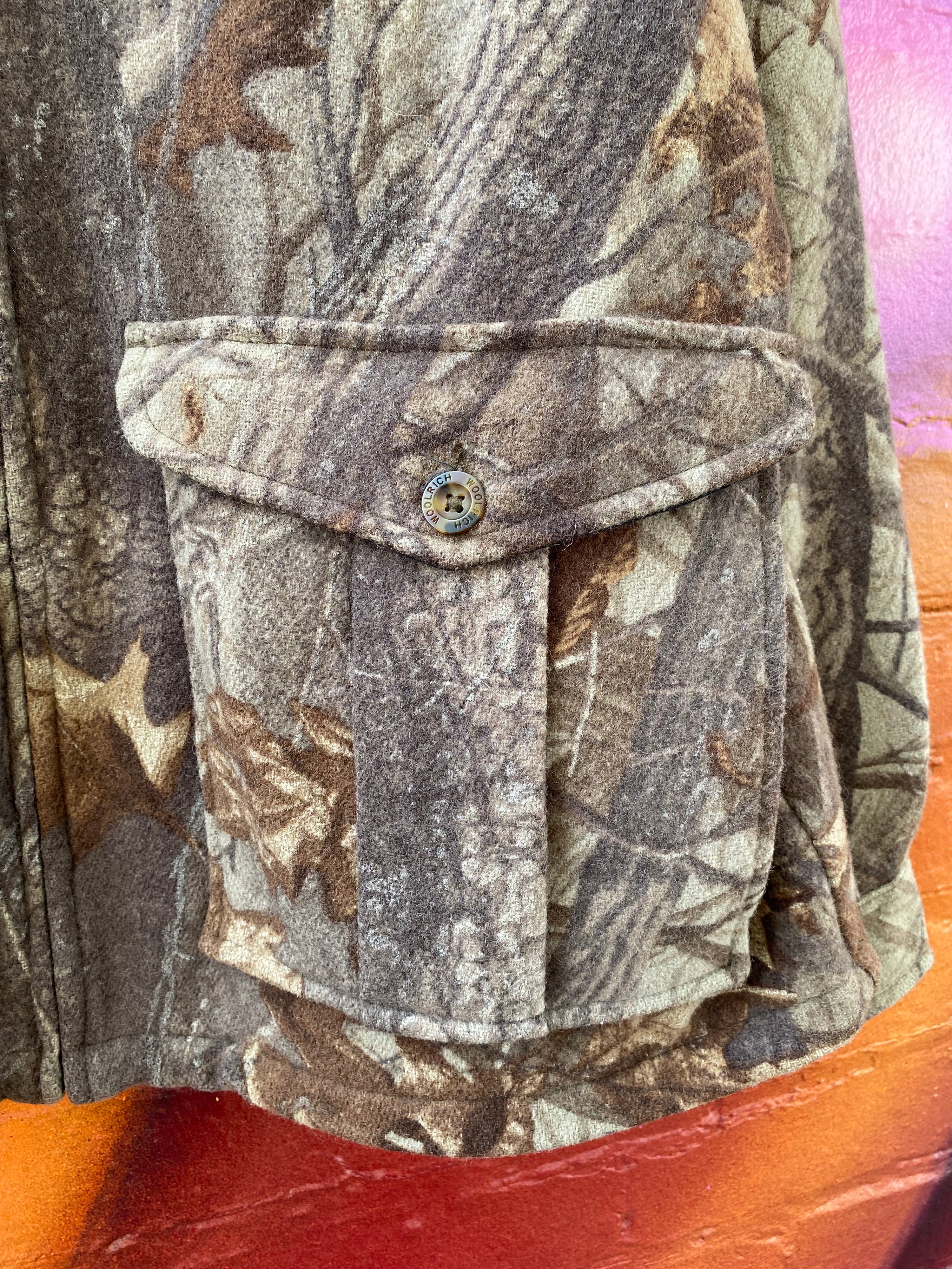[L] Woolrich Realtree 100% Wool Hooded Jacket
