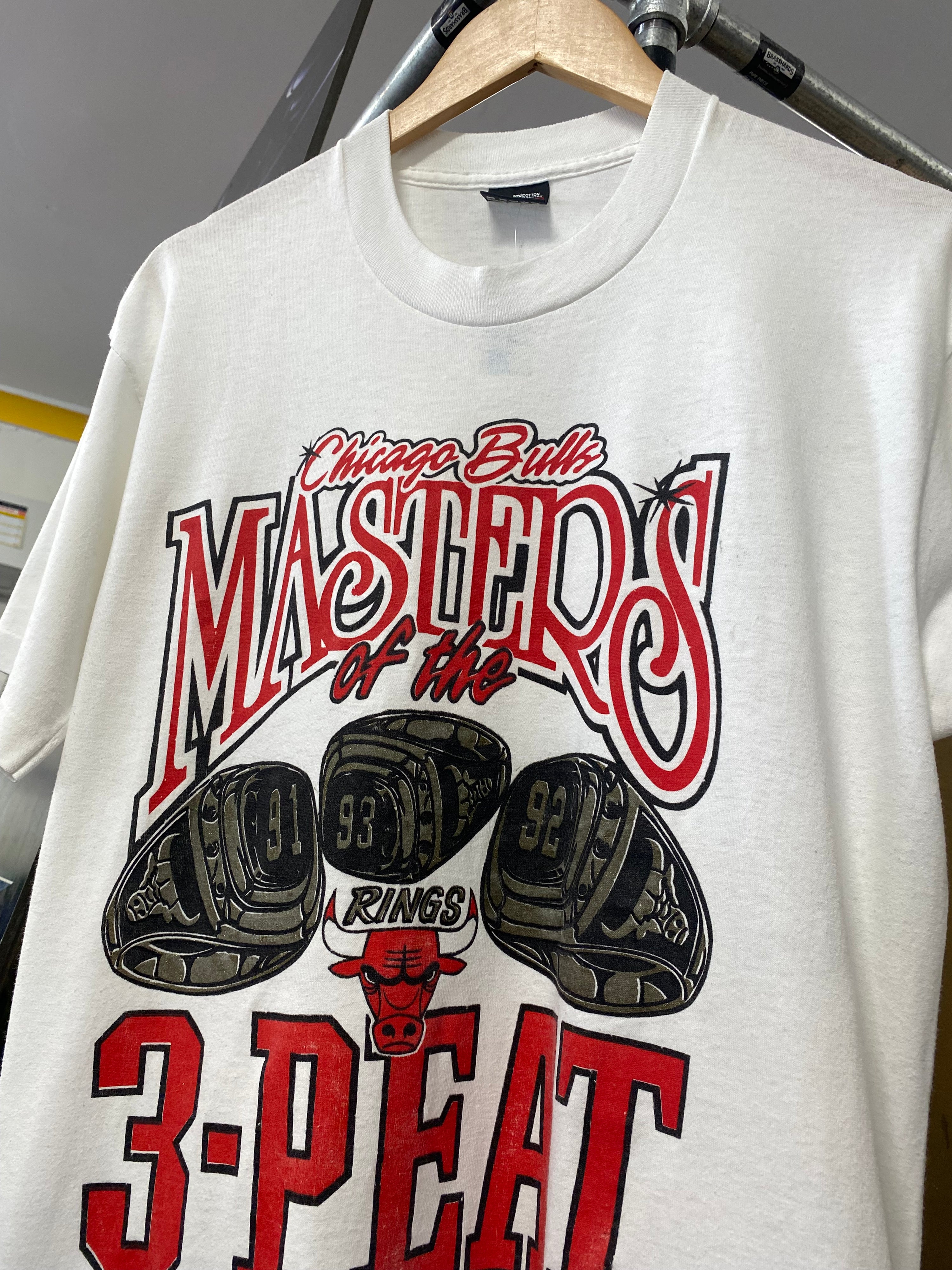L - 1993 Chicago Bulls Masters Of The 3-Peat White Tee