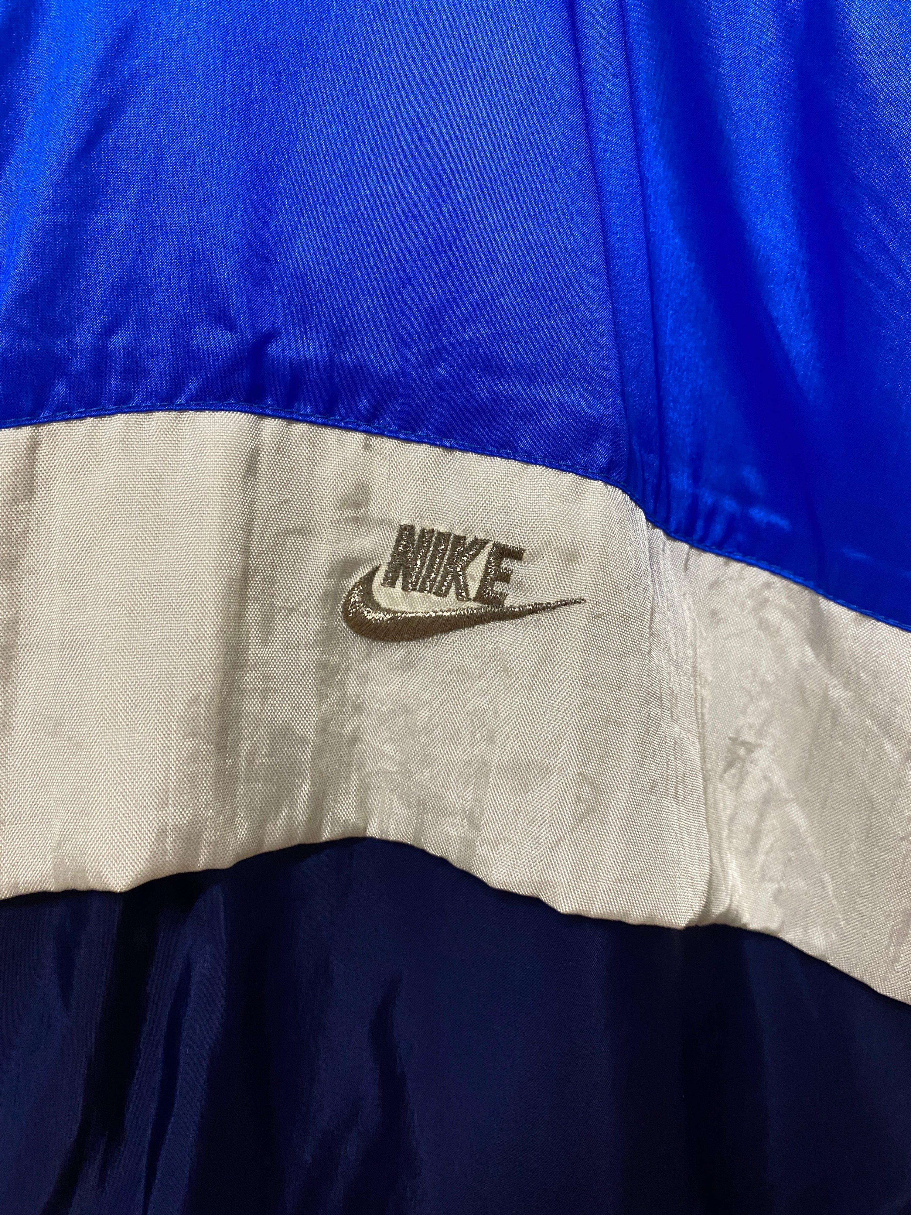 XL - Vintage Nike International Jacket: Blue/White Big Rear Print