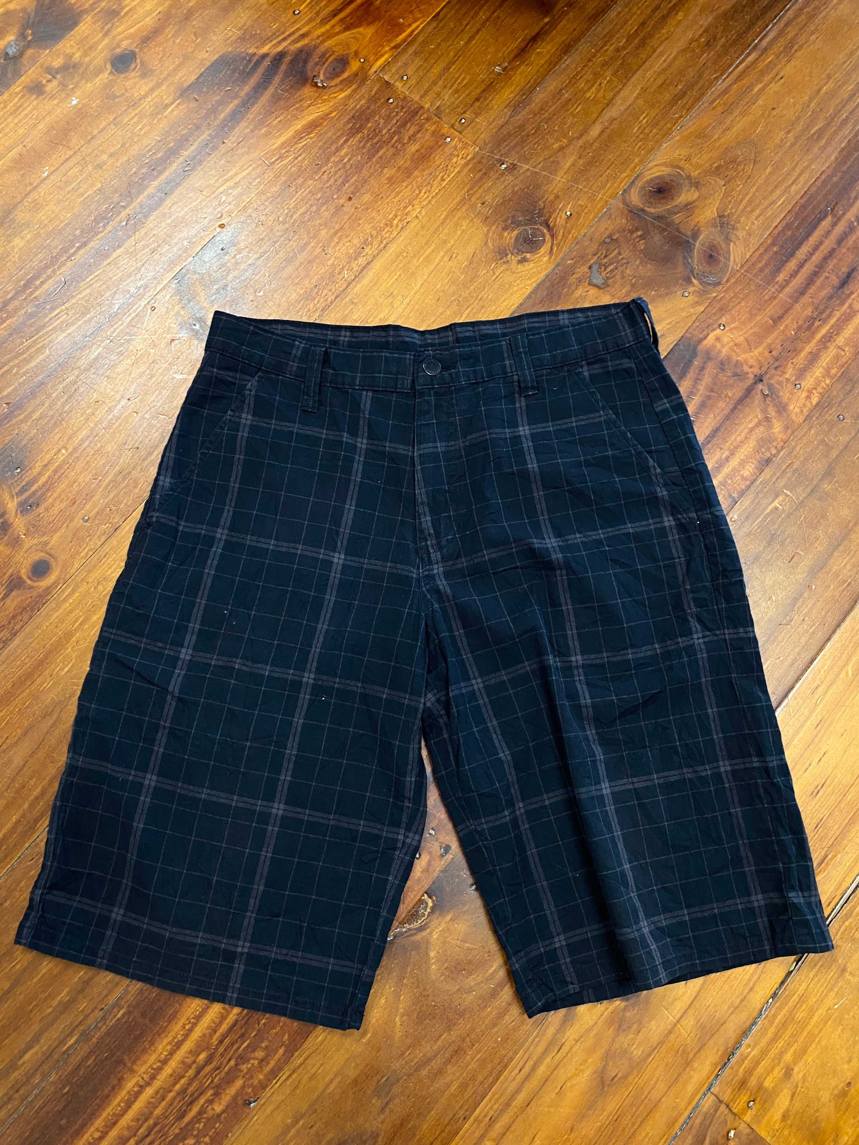 32 - Dickies Black Plaid Shorts S315