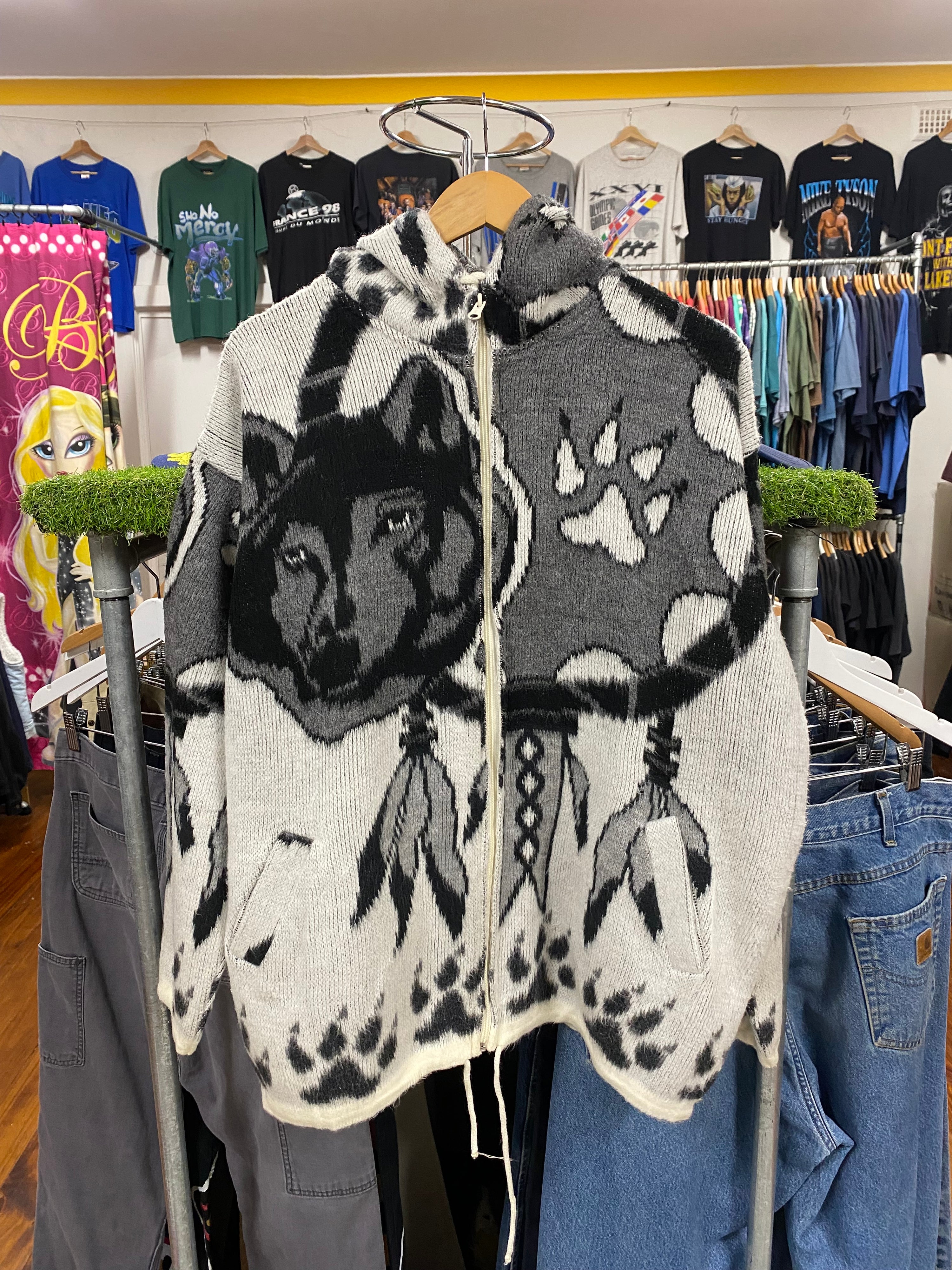 [L] Wolf Paw Grey/White Zip-up Hooded Knit Jumper
