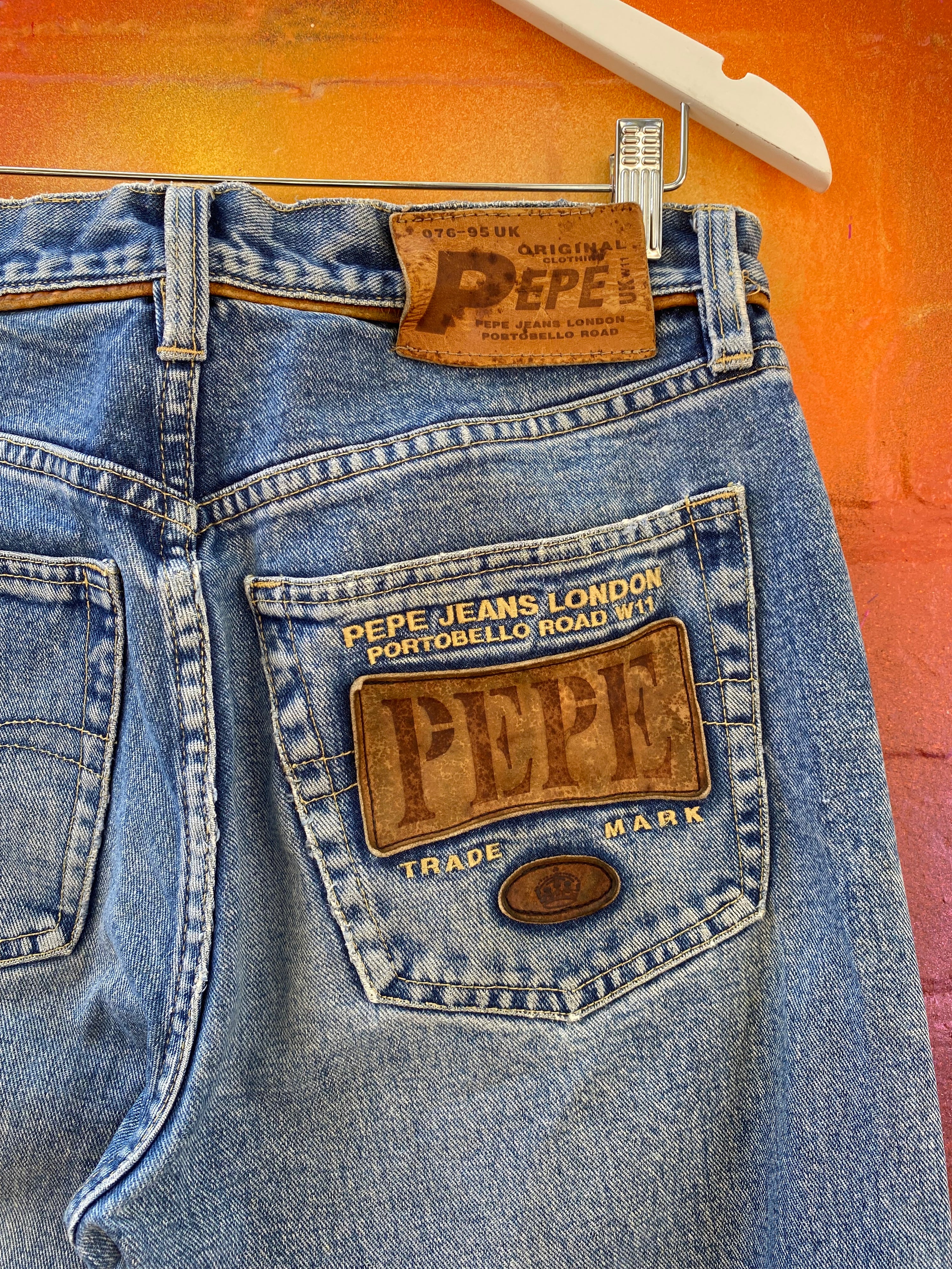 [32] Pepe Jeans Leather Patch Denim Jeans