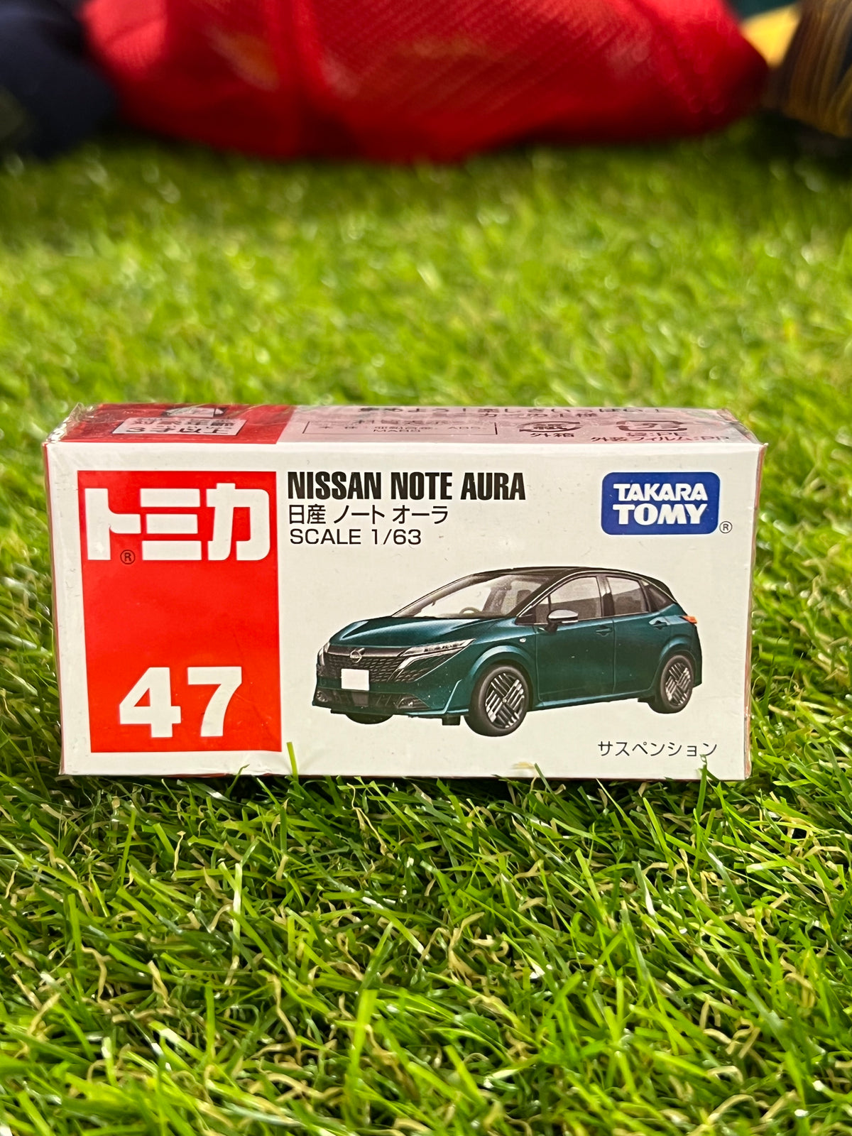 Takara Tomy 47 Nissan Note Aura