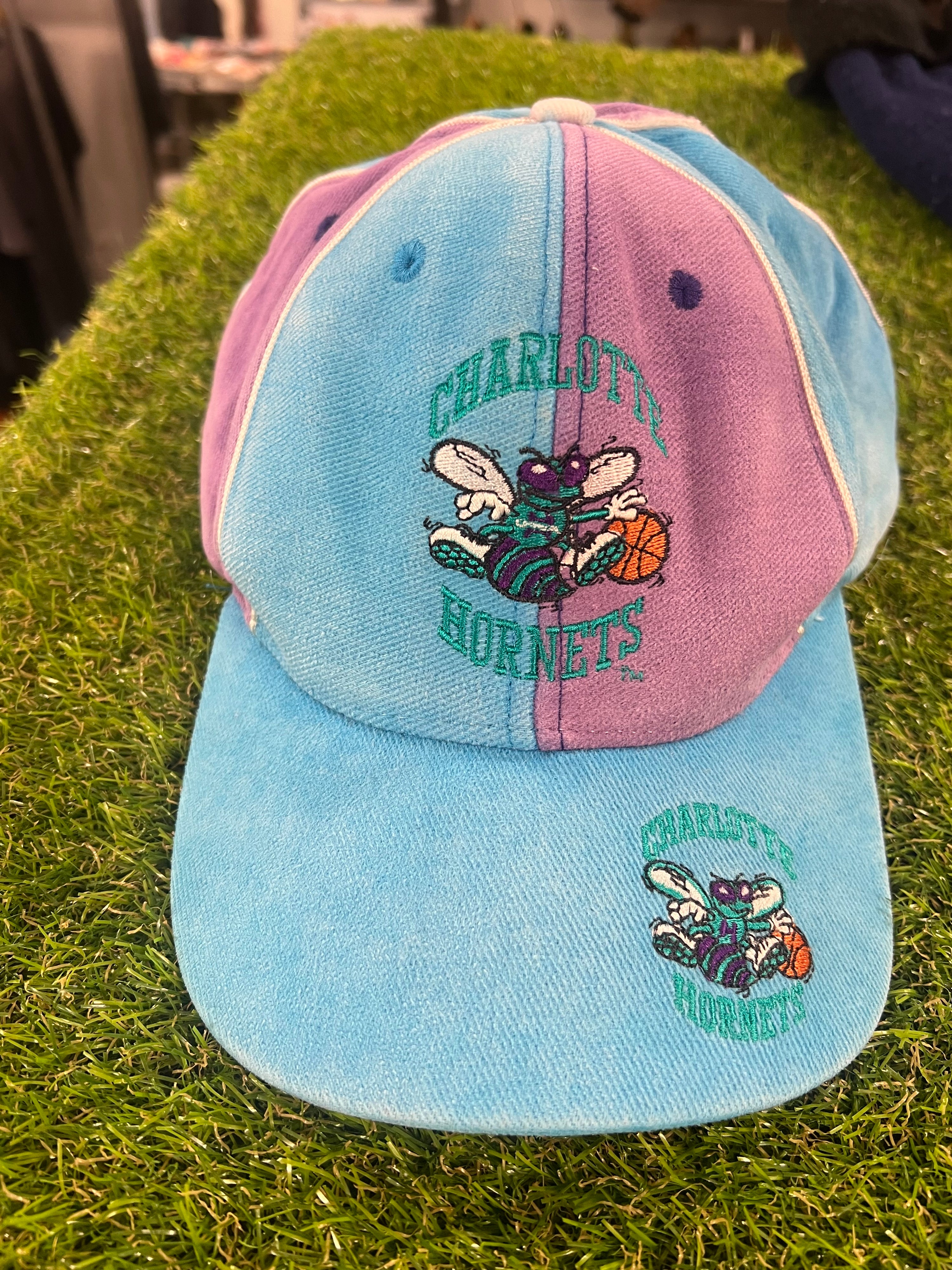 Vintage Charlotte Hornets x Spalding Cap