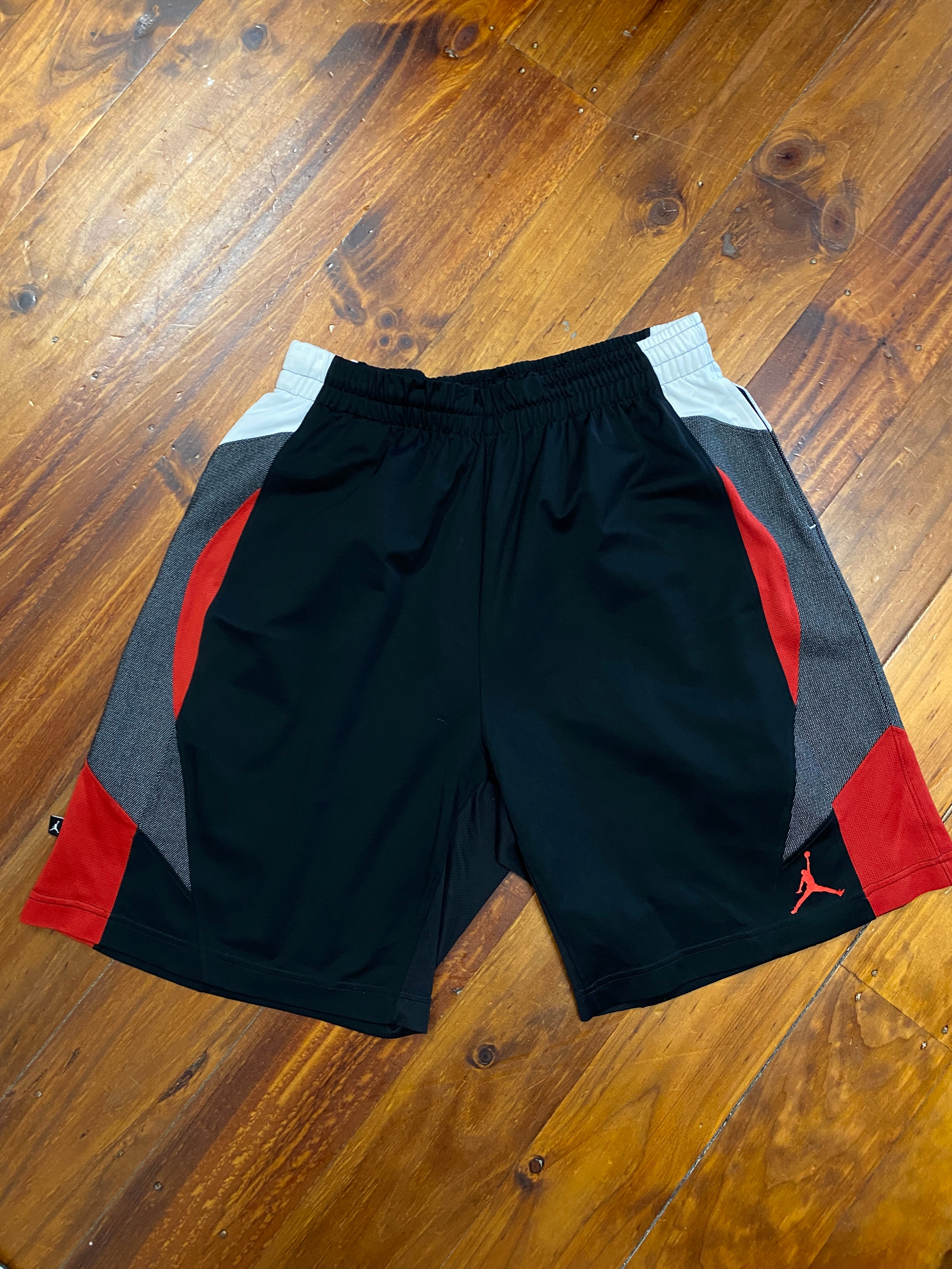 2XL - Air Jordan Blk/Red/Gry/Whi Basketball Shorts