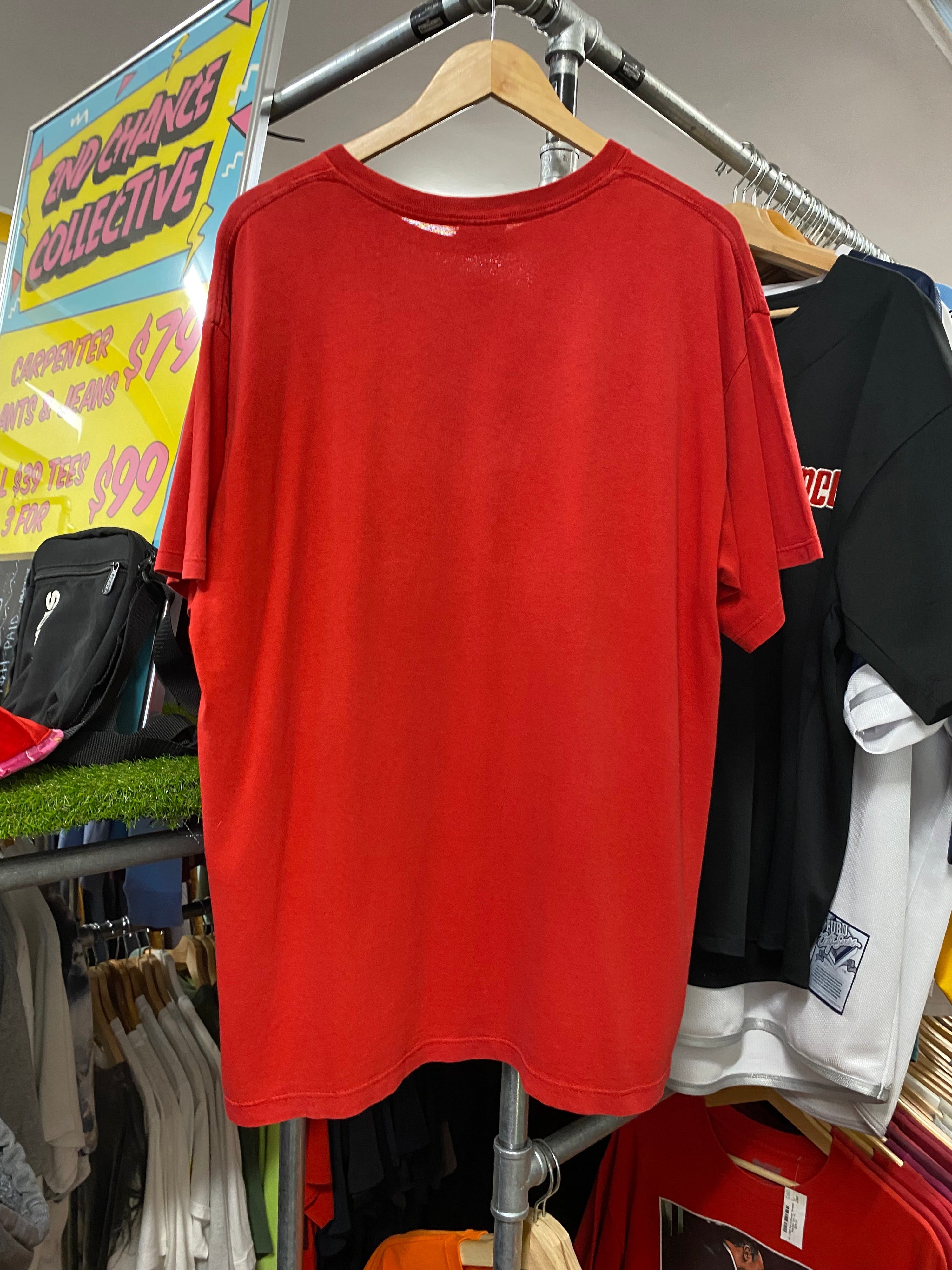 L - 1990s Nike Big Silver Shadow Centre Tick Red Tee
